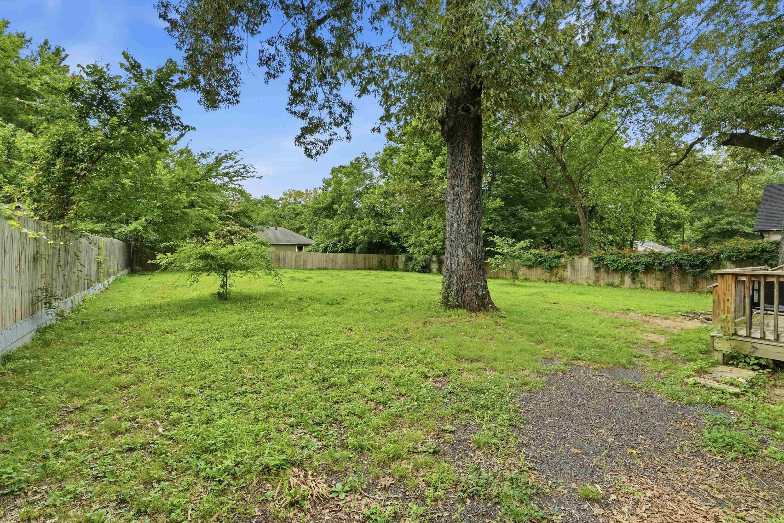 1917 College Avenue Conway, AR 72034