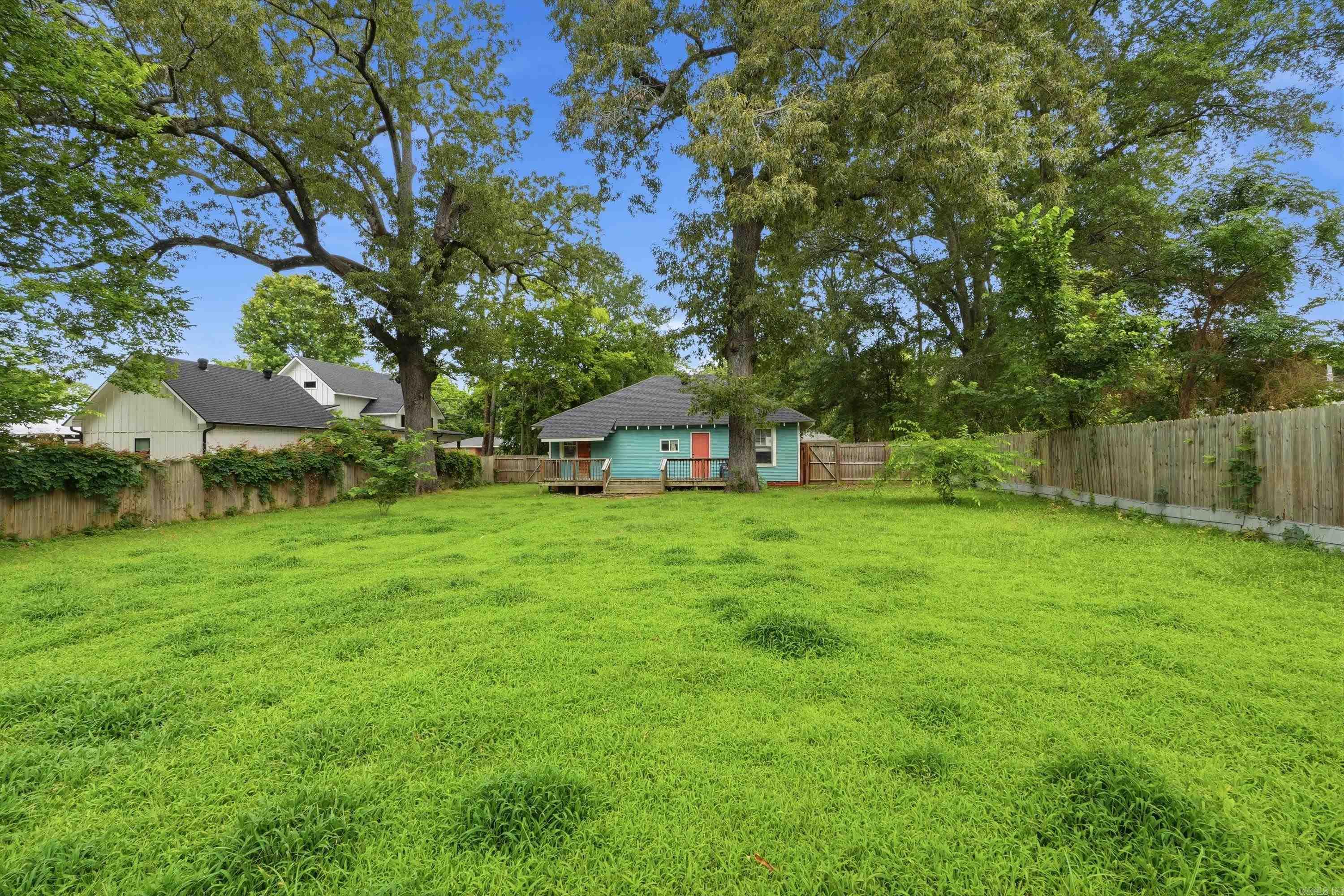 1917 College Avenue Conway, AR 72034