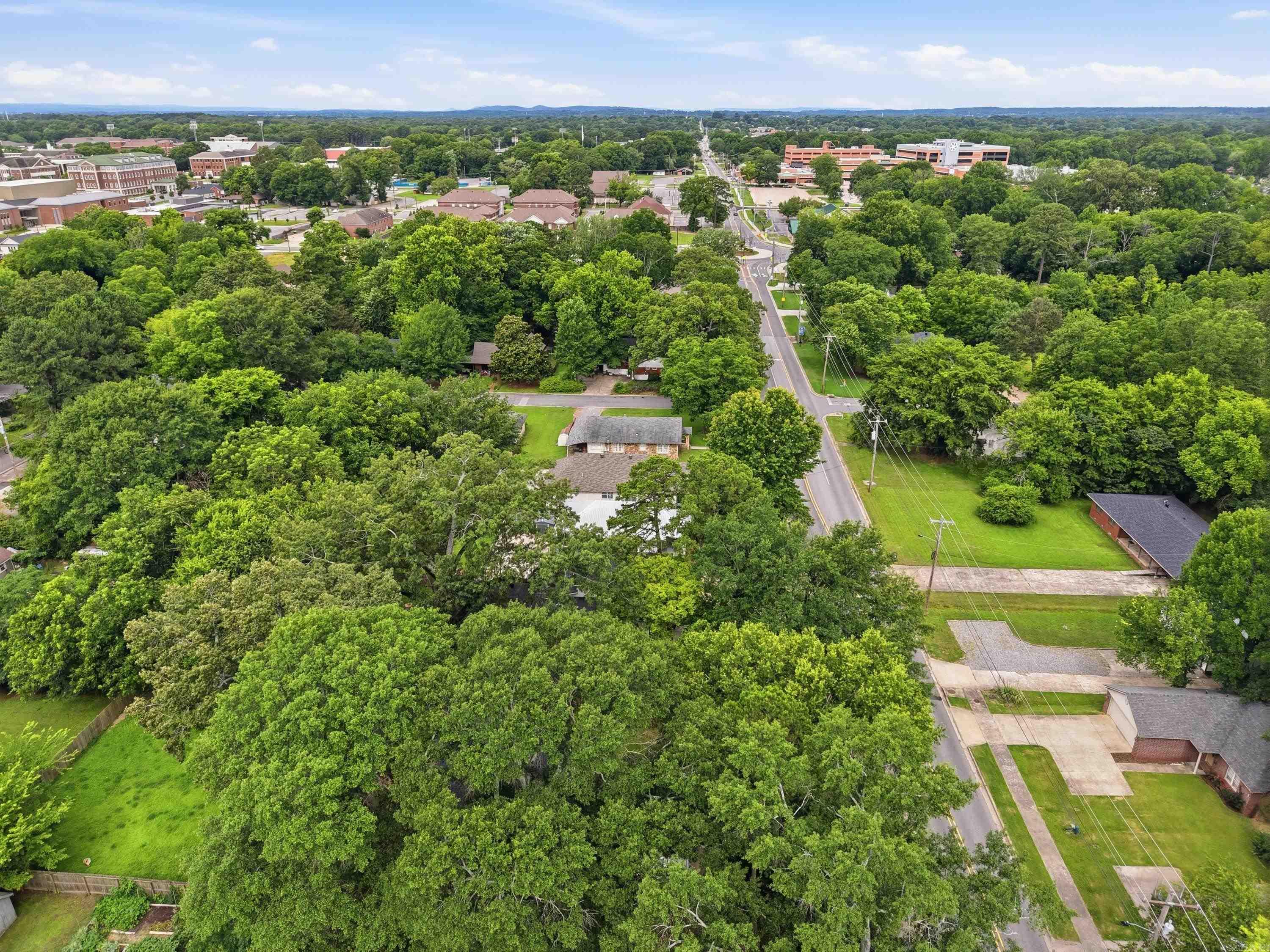1917 College Avenue Conway, AR 72034