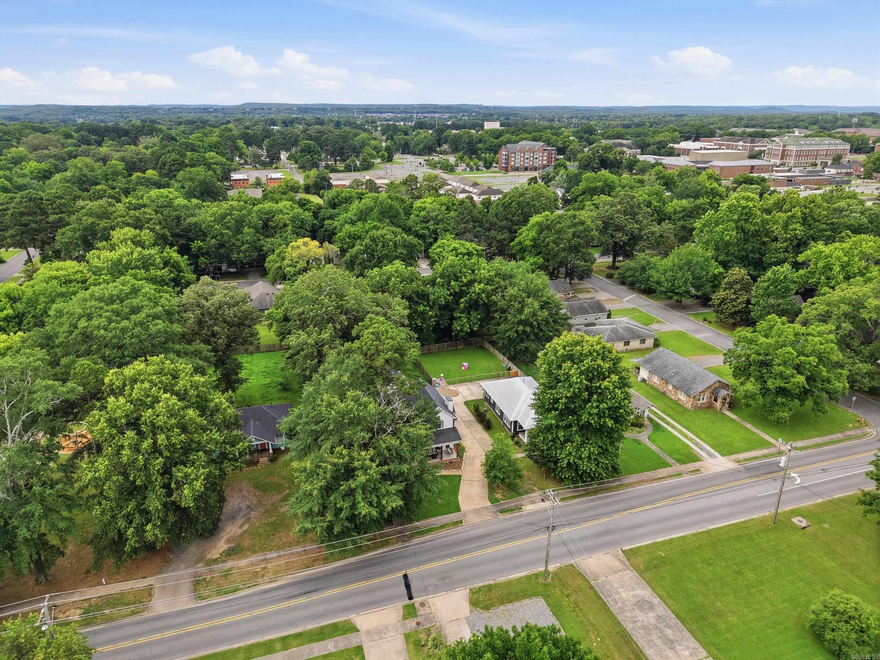 1917 College Avenue Conway, AR 72034