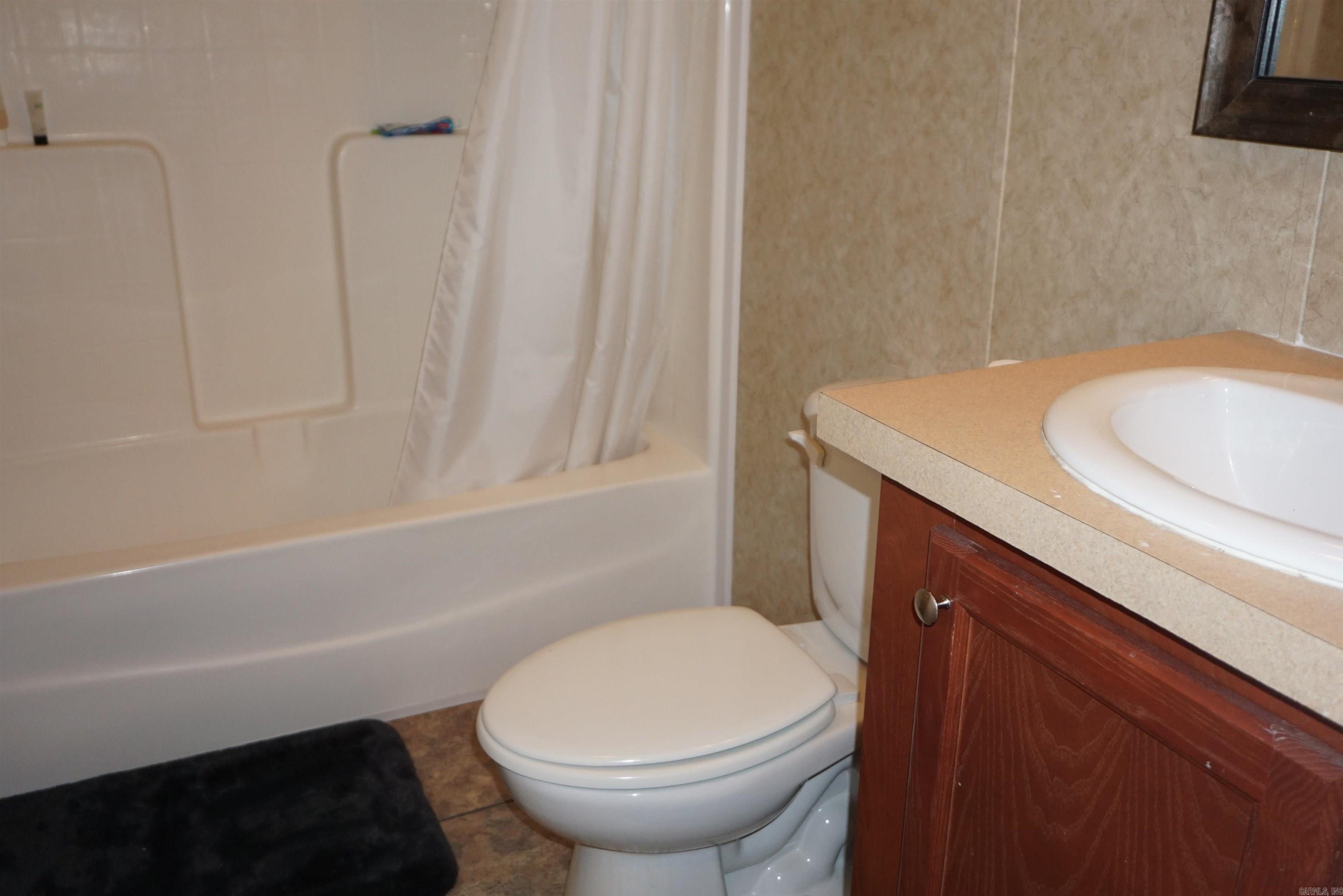 1307 Jones Island  Searcy, AR