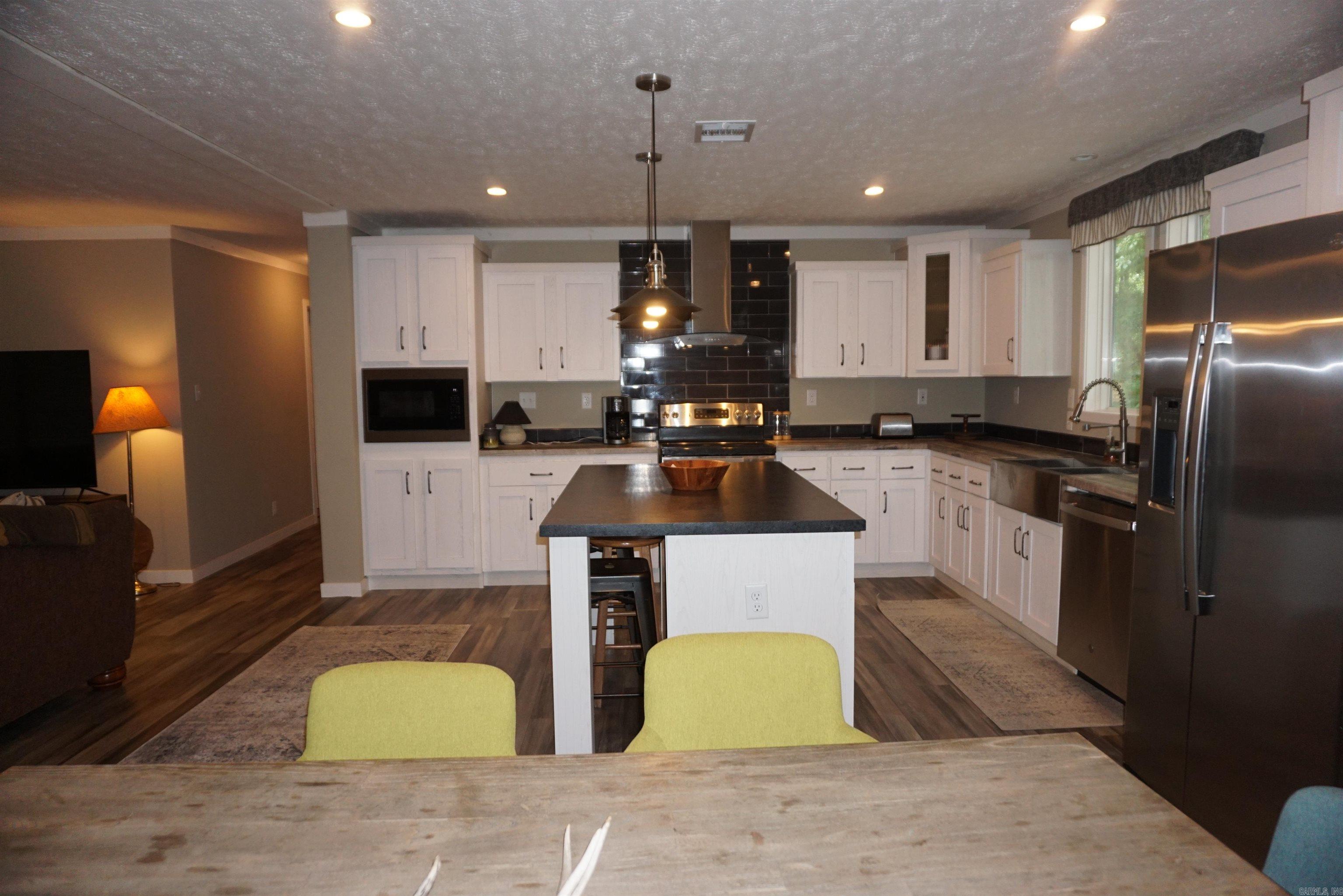 1307 Jones Island  Searcy, AR