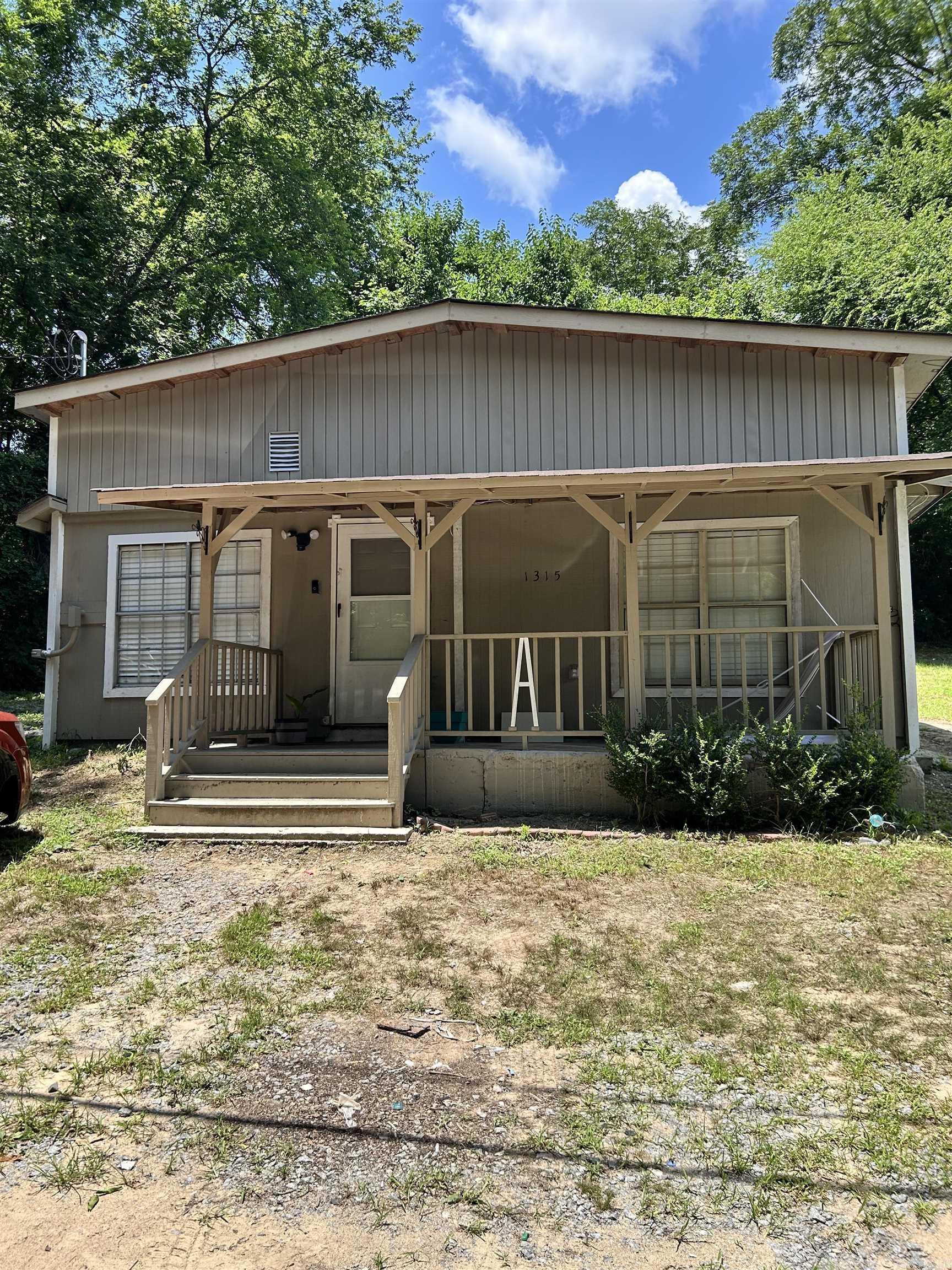 1315 Cedar Street — exterior