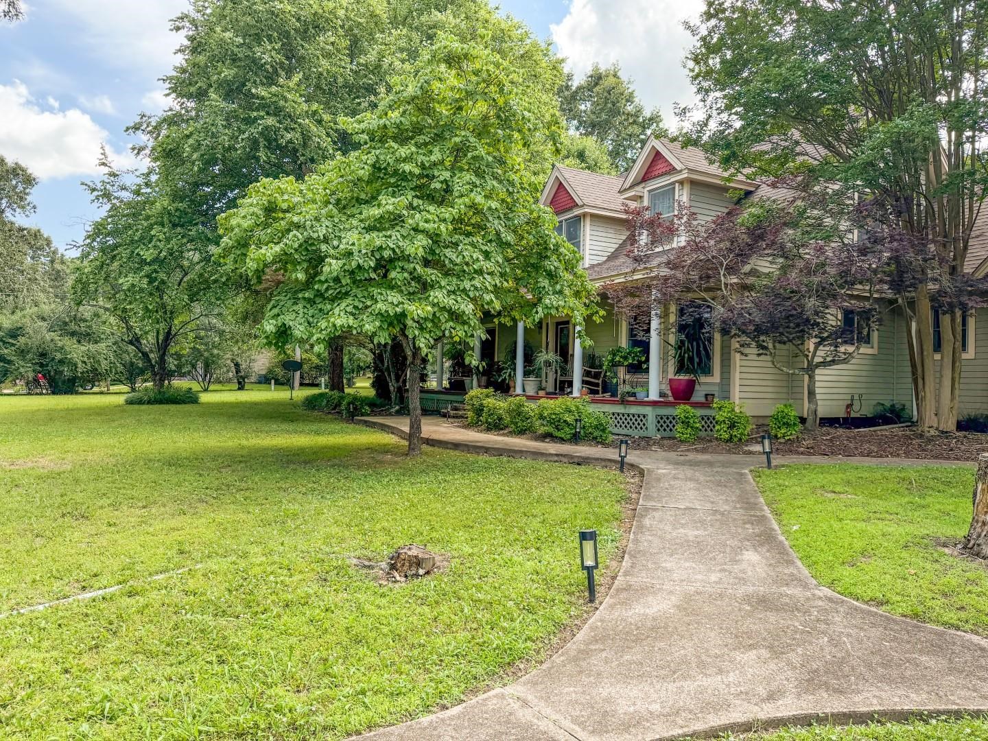 15 Wanda  Highland, AR