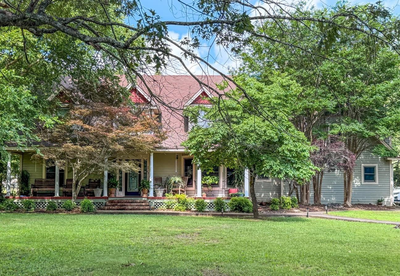 15 Wanda  Highland, AR