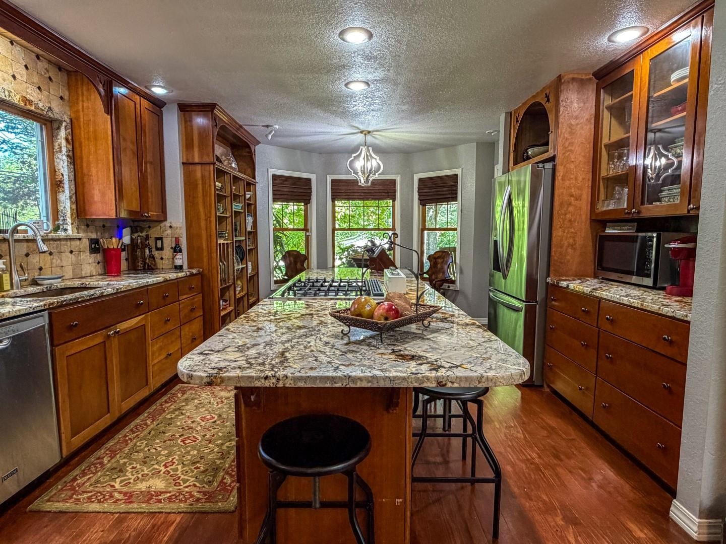 15 Wanda  Highland, AR