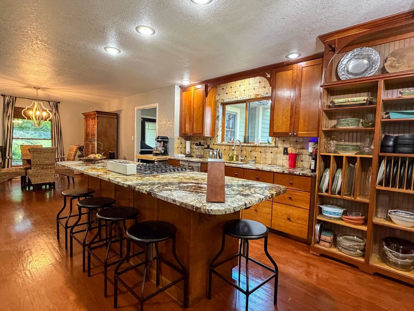 15 Wanda  Highland, AR