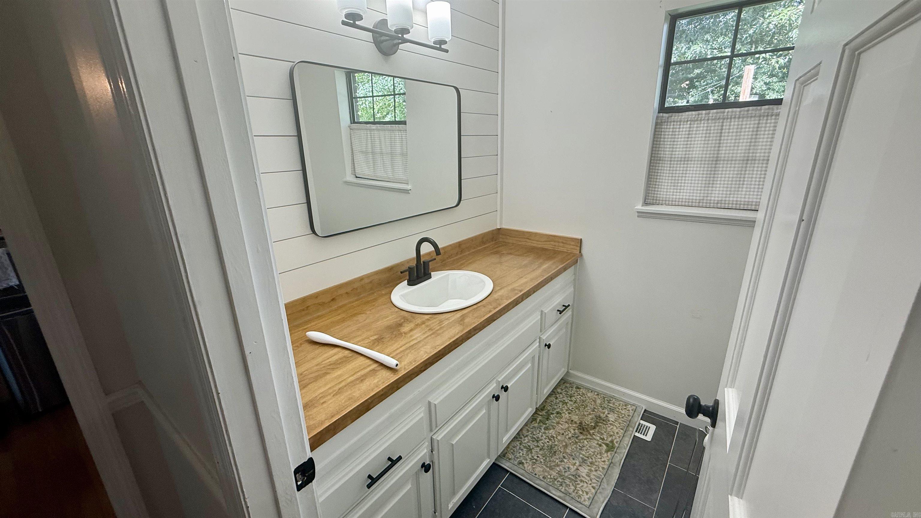 17 Laver  Little Rock, AR