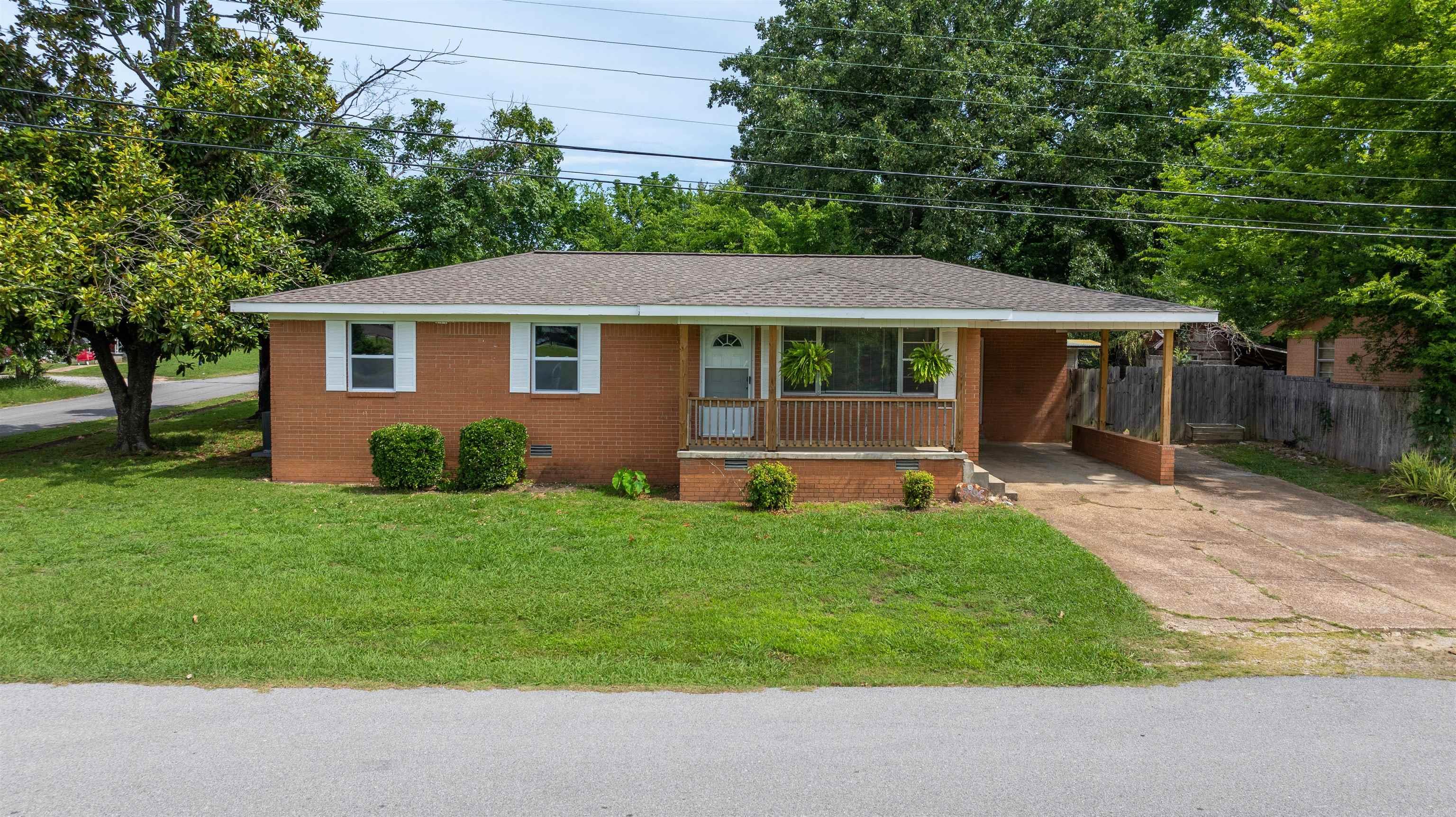 206 Union  Cave City, AR