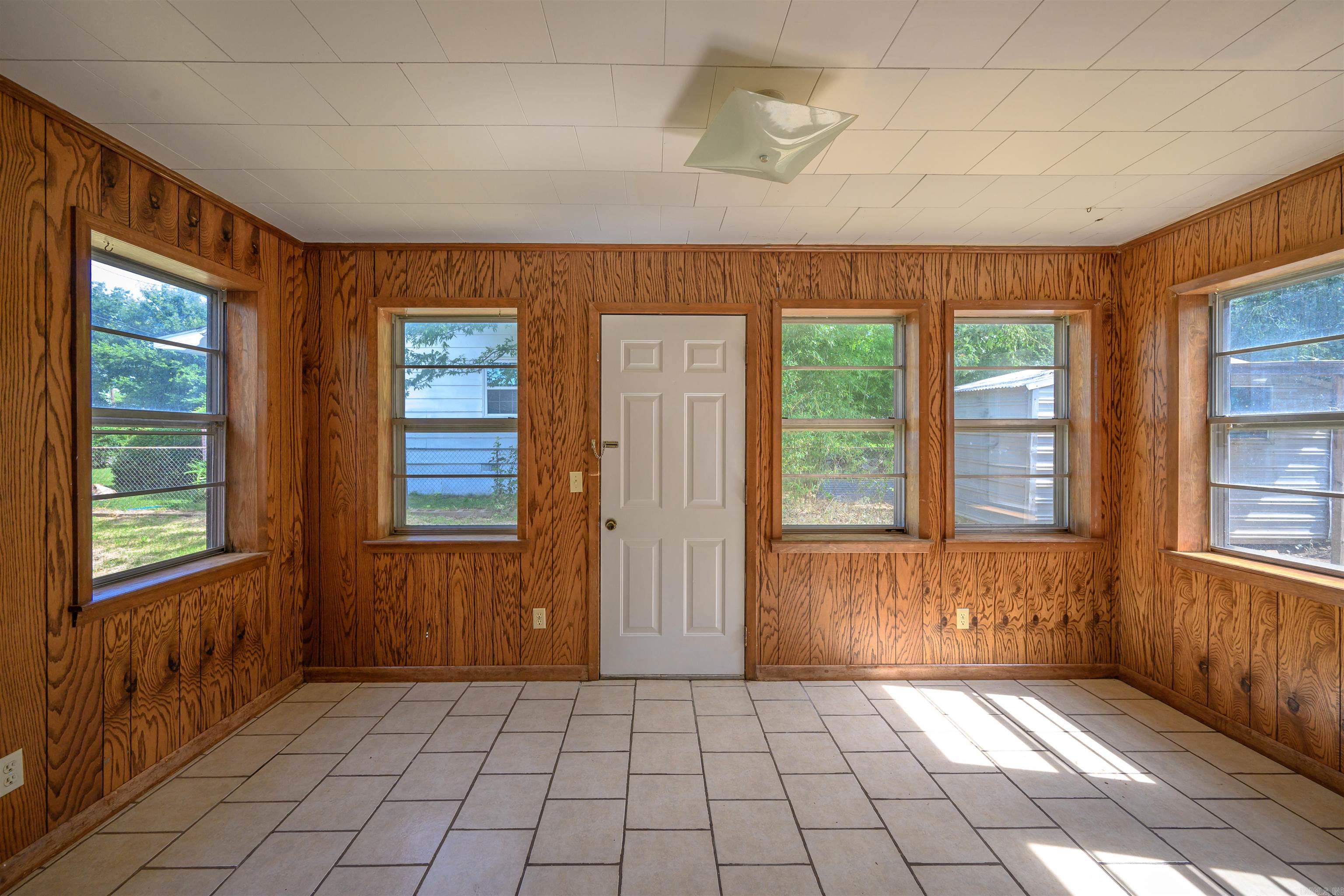 206 Union  Cave City, AR