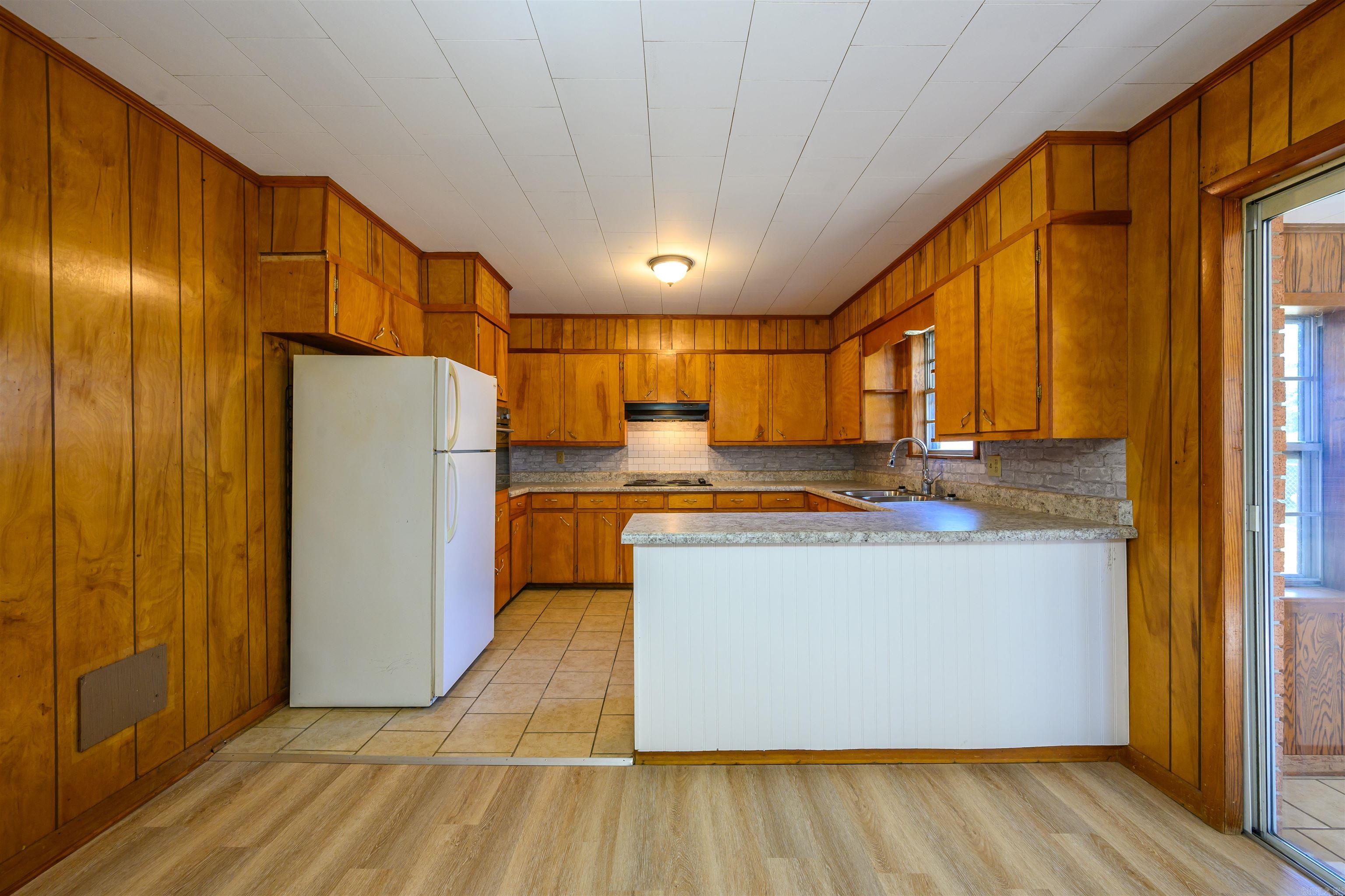 206 Union  Cave City, AR