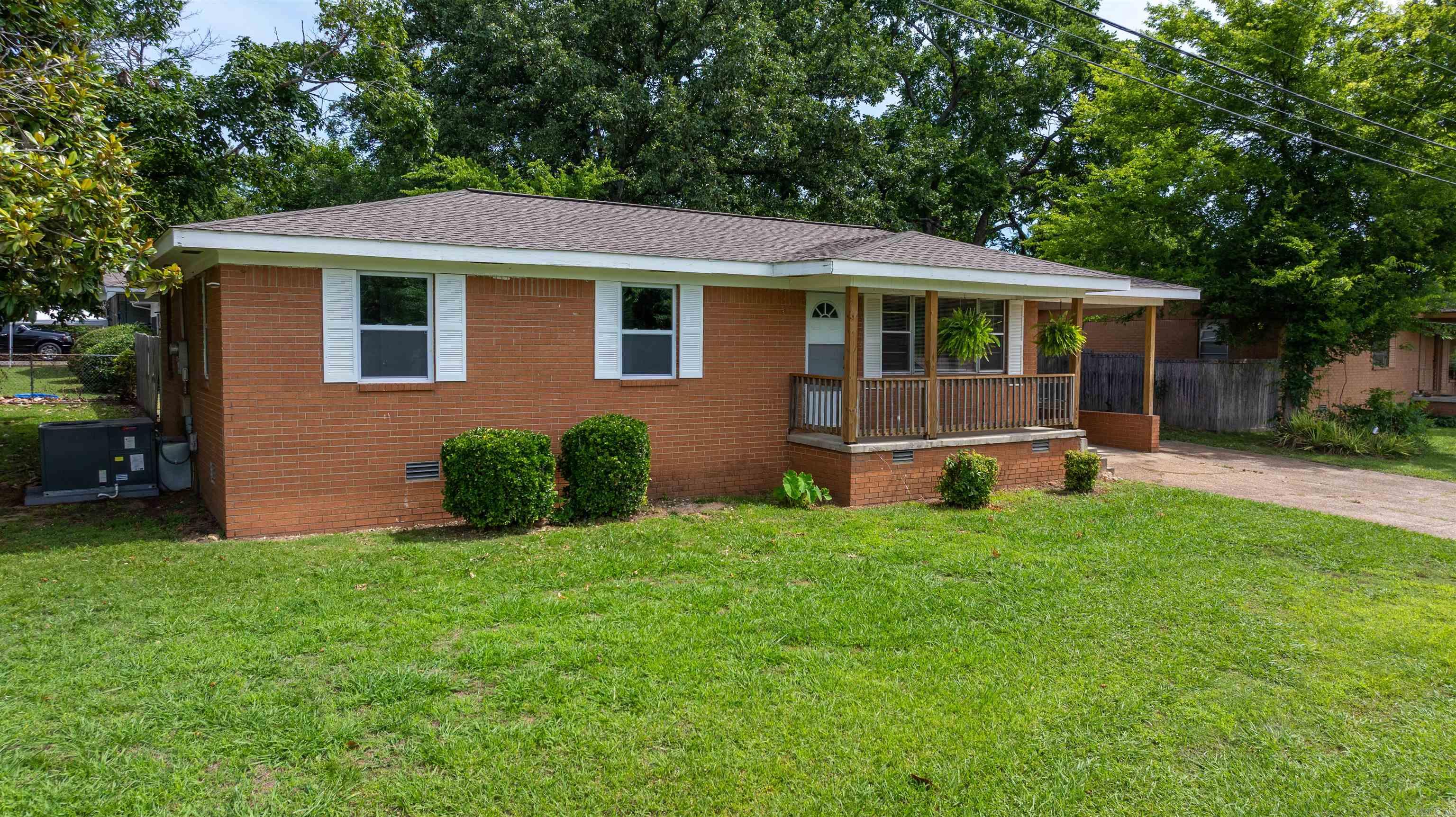 206 Union  Cave City, AR
