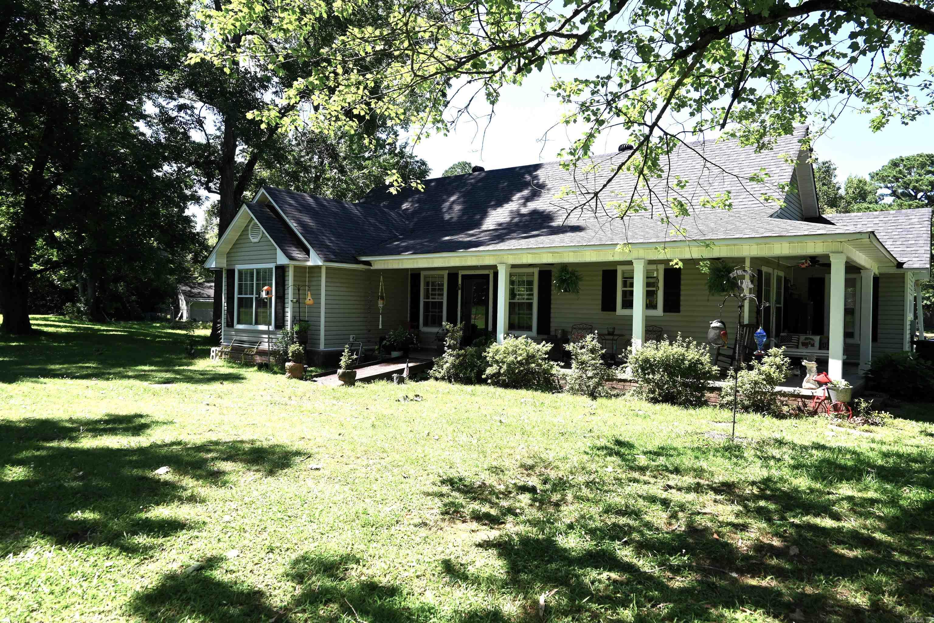 826 Co. Rd 82  Sheridan, AR