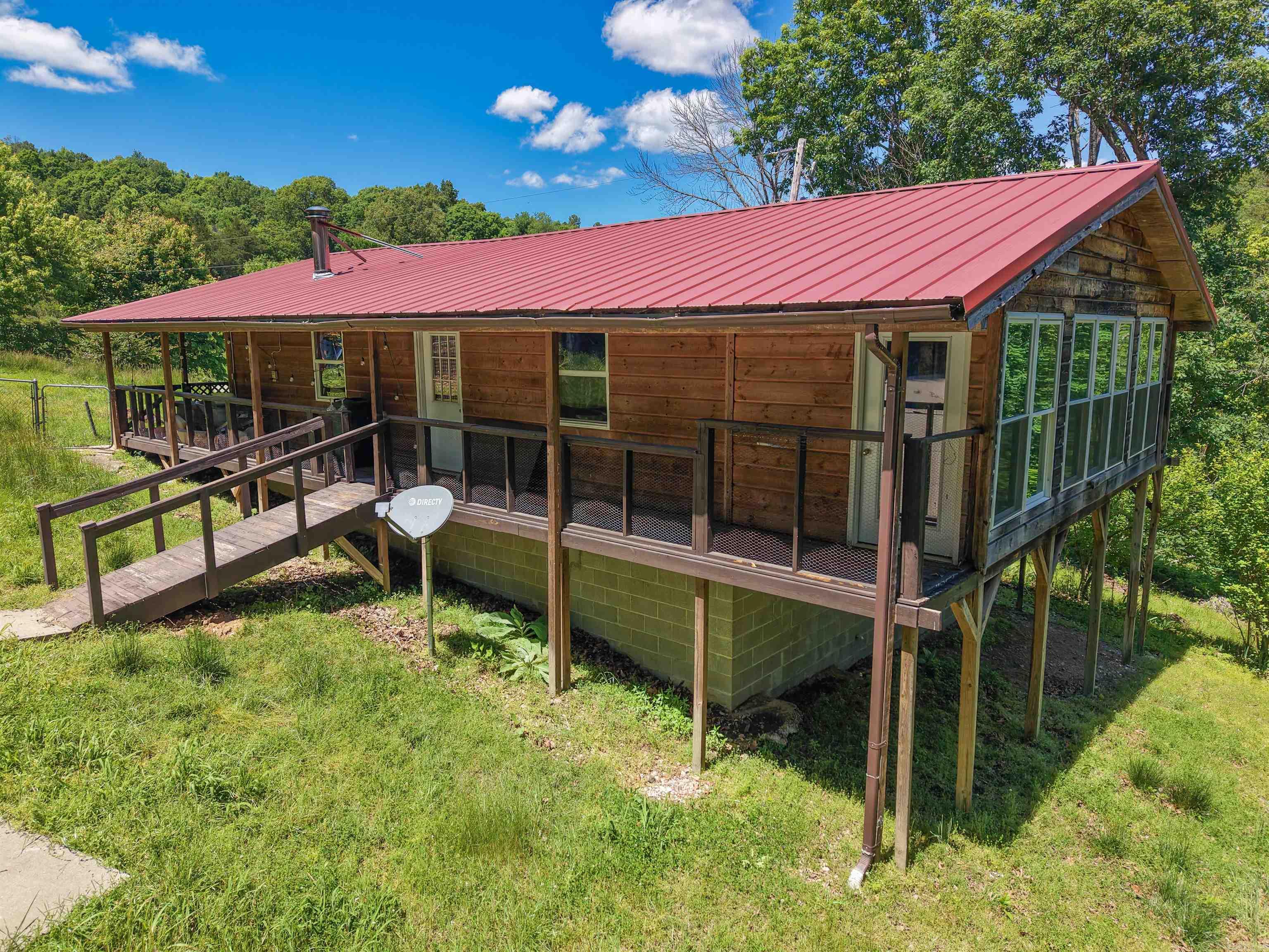 500 Pine Grove Ln  Marshall, AR