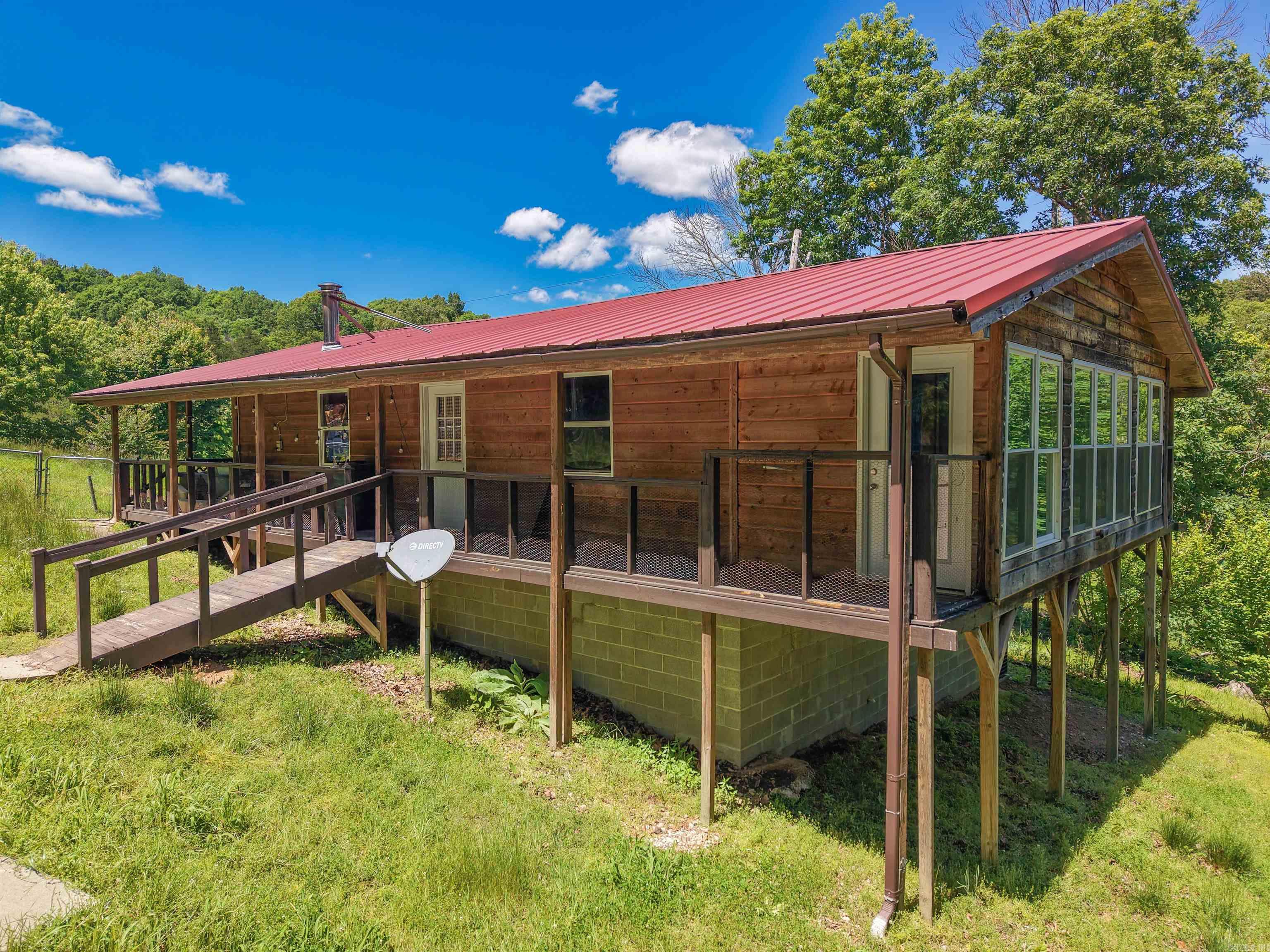 500 Pine Grove Ln  Marshall, AR