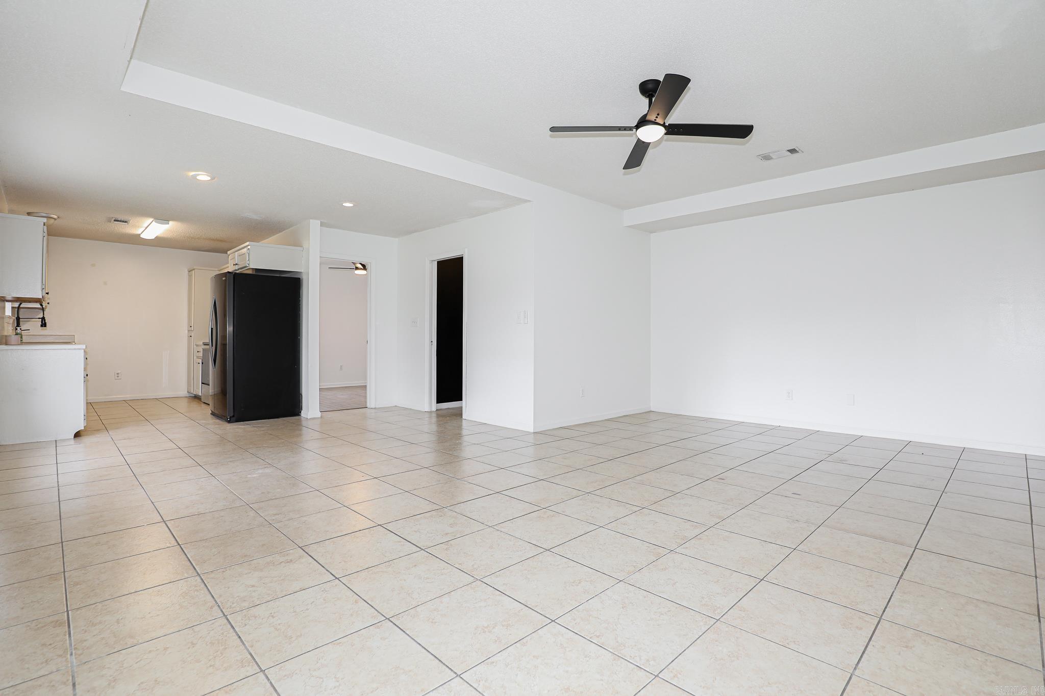 202 Hunters Run Dr  Haskell, AR