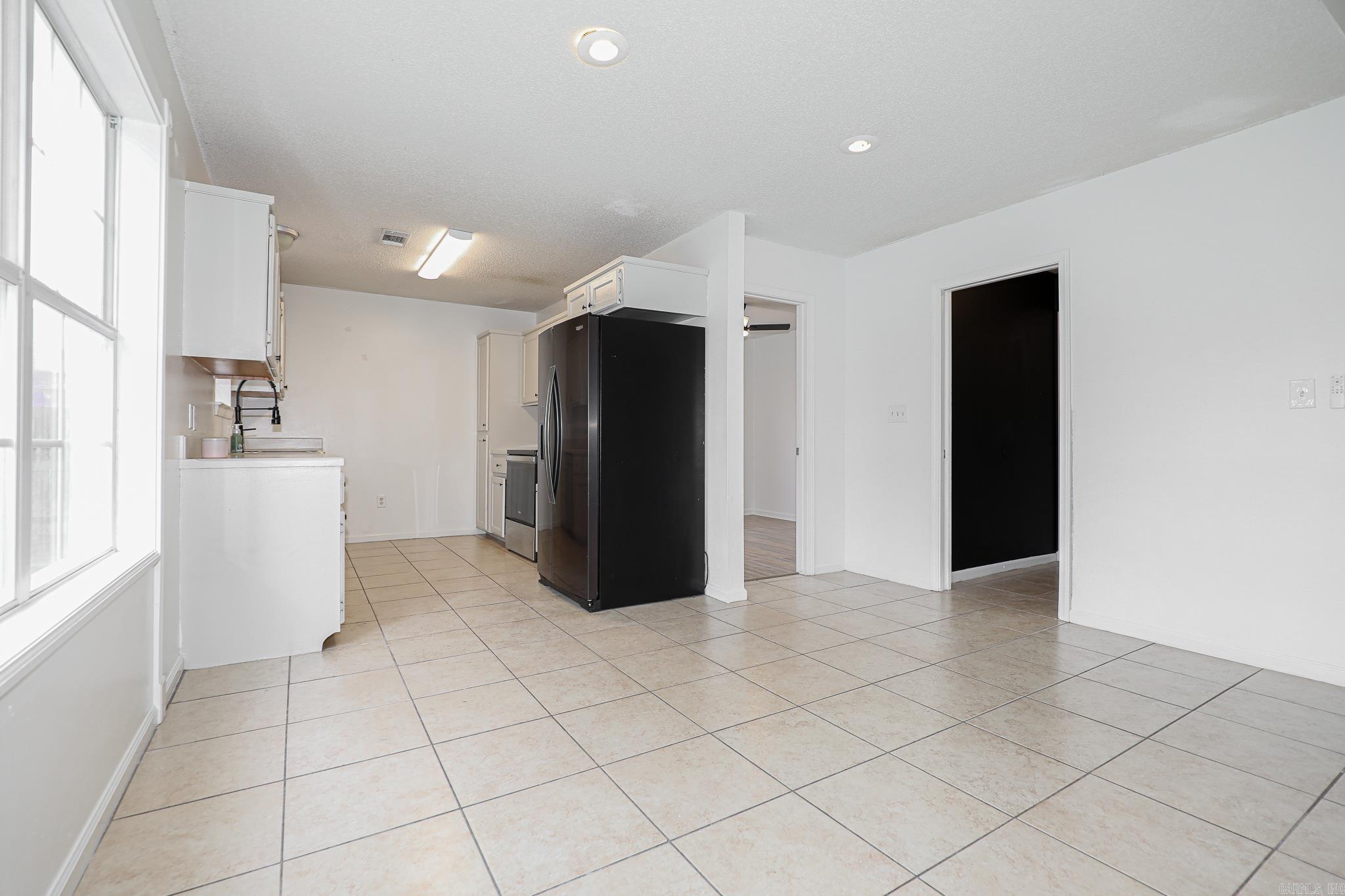 202 Hunters Run Dr  Haskell, AR