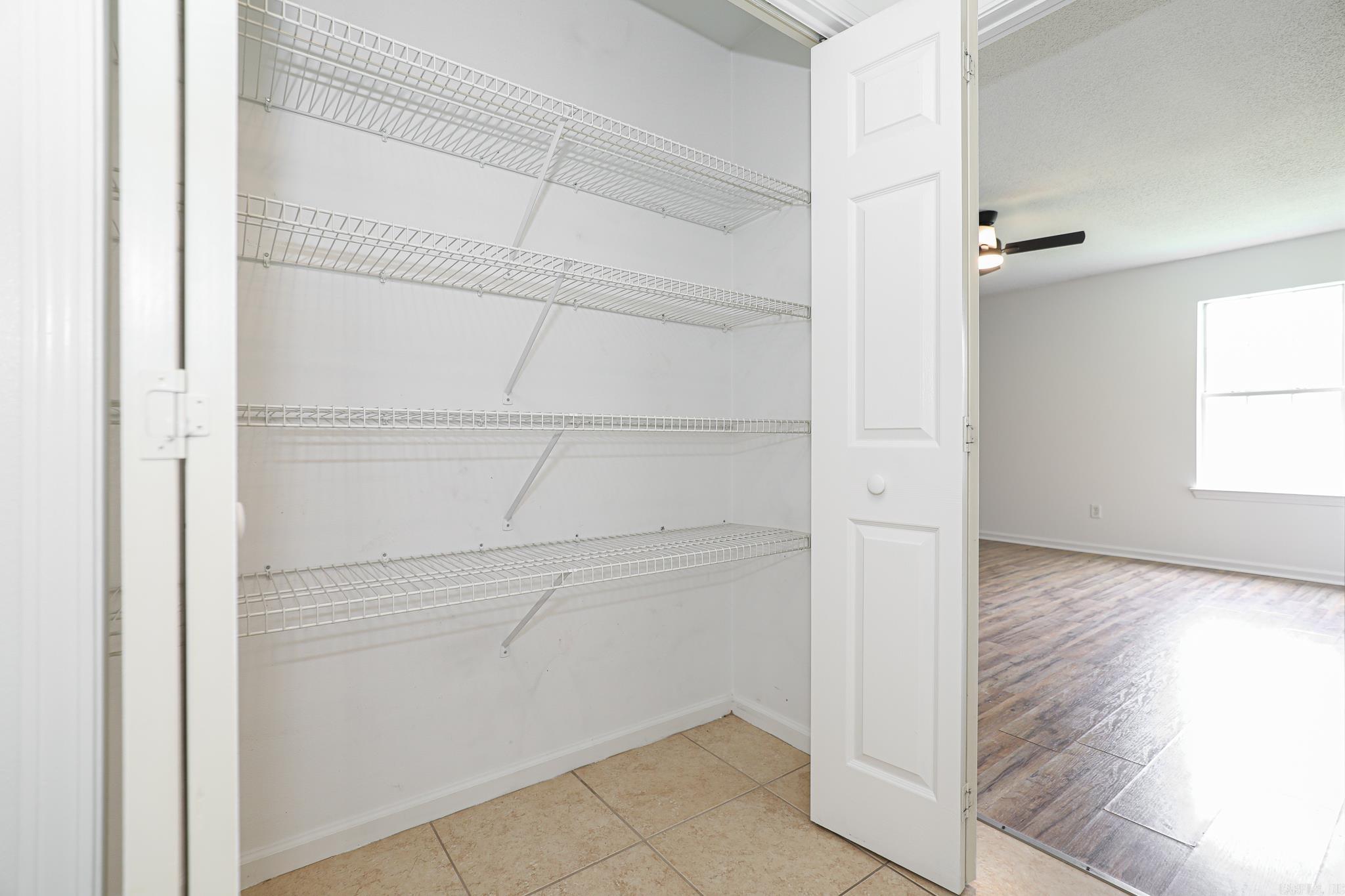 202 Hunters Run Dr  Haskell, AR