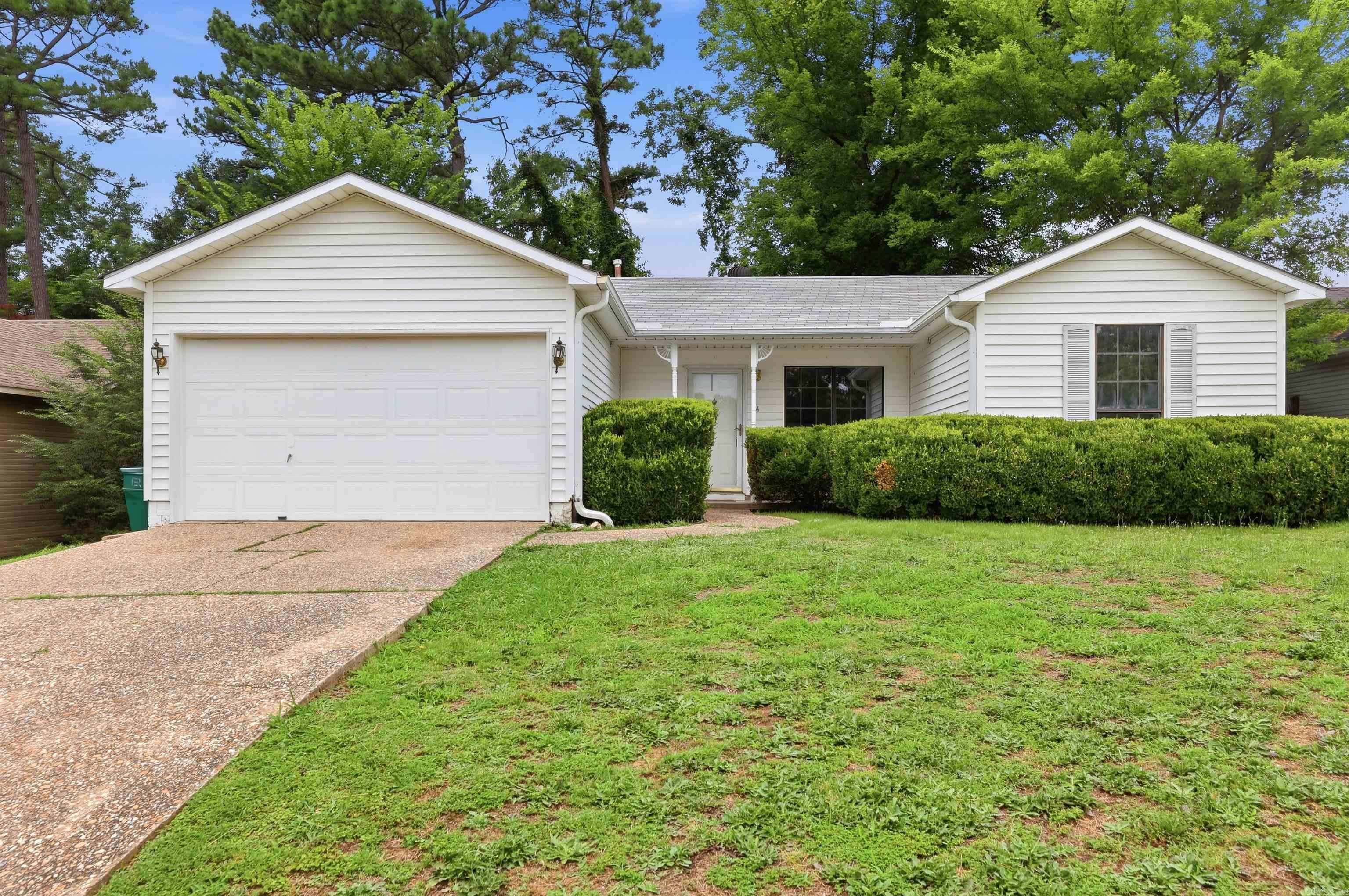 14 Newcomb  Little Rock, AR