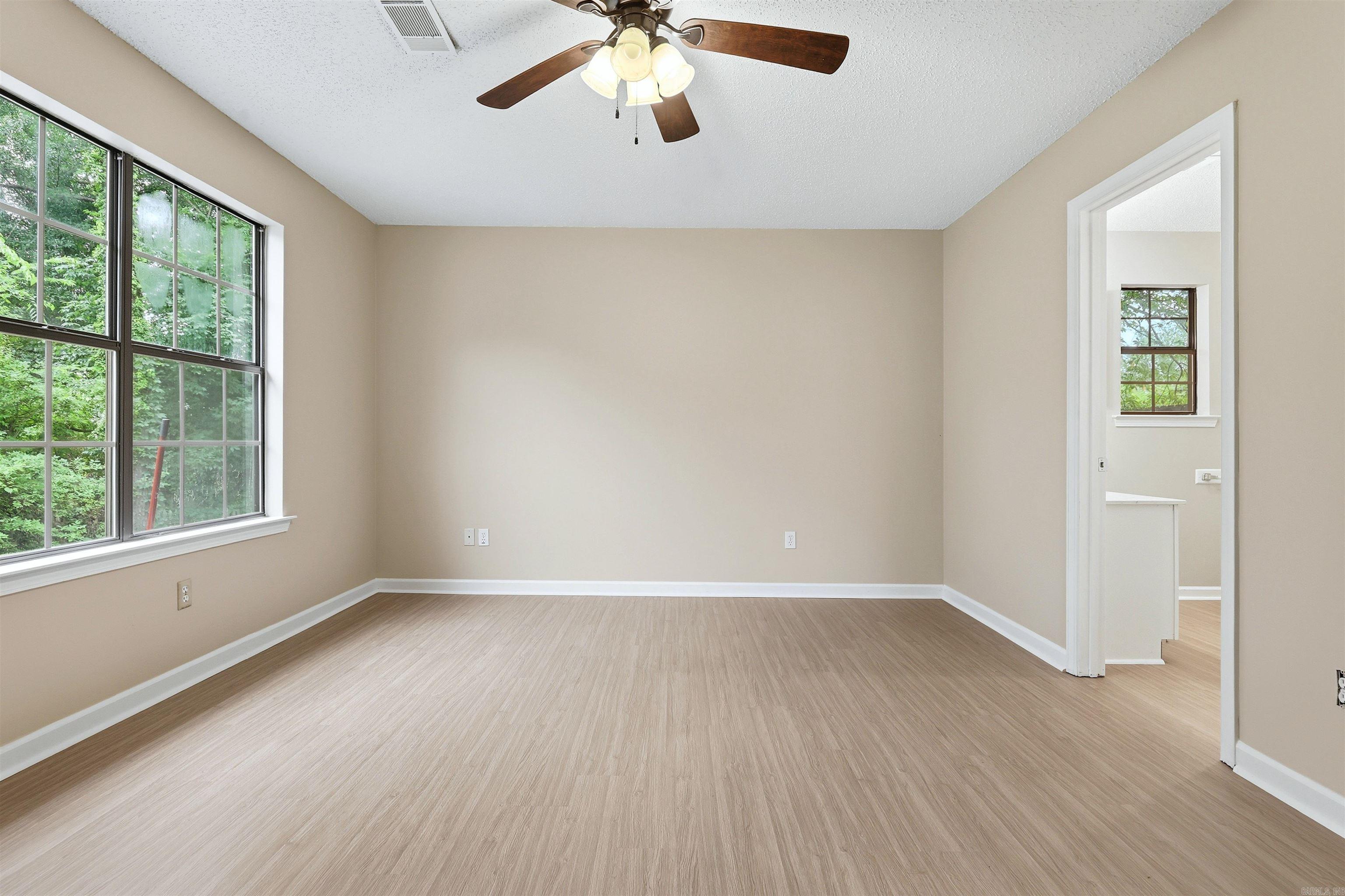 14 Newcomb  Little Rock, AR