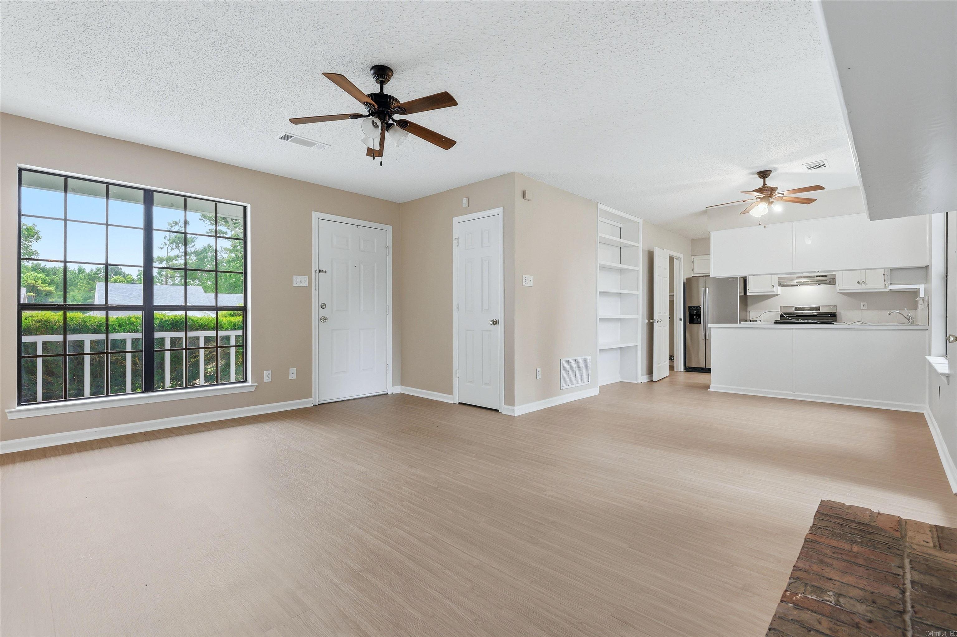 14 Newcomb  Little Rock, AR