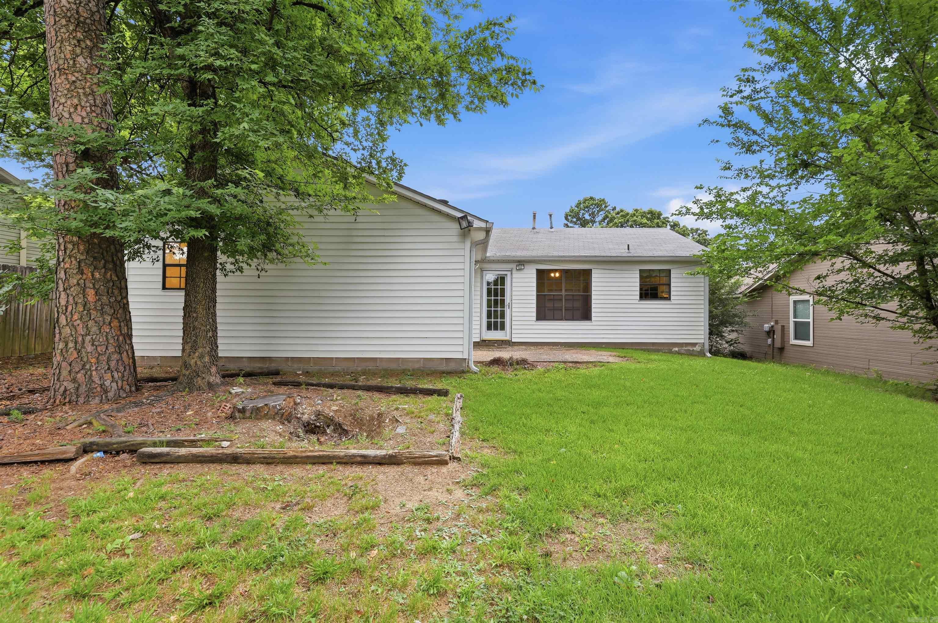 14 Newcomb  Little Rock, AR
