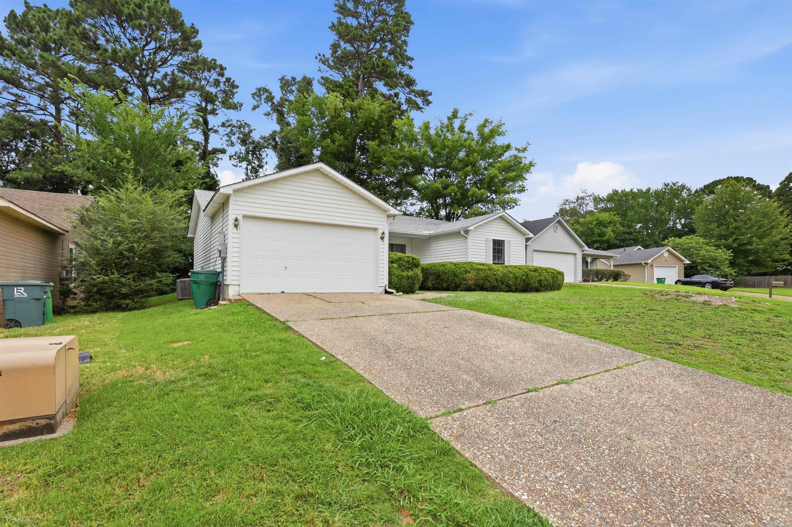 14 Newcomb  Little Rock, AR
