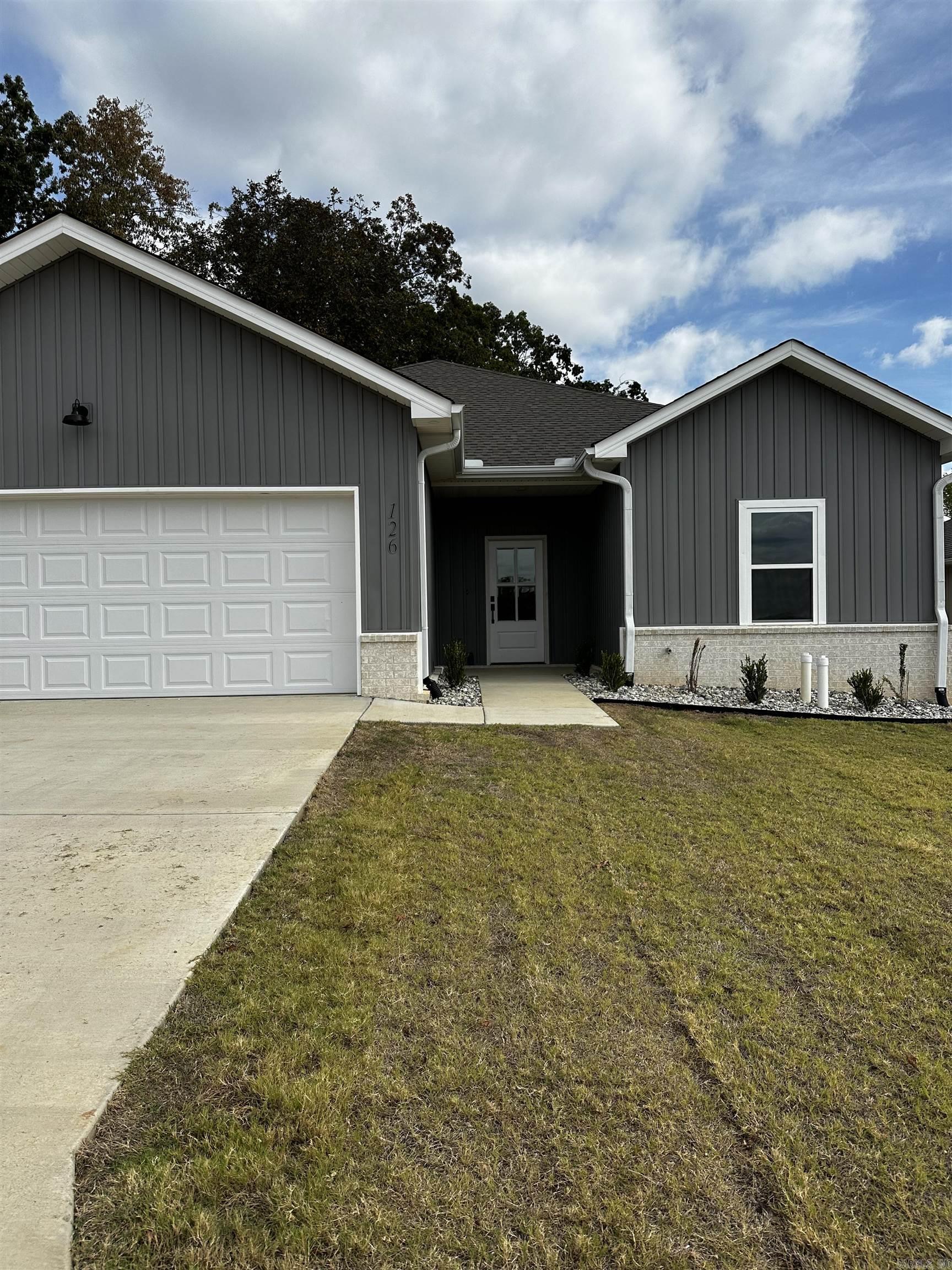 126  Everest  Shannon Hills, AR
