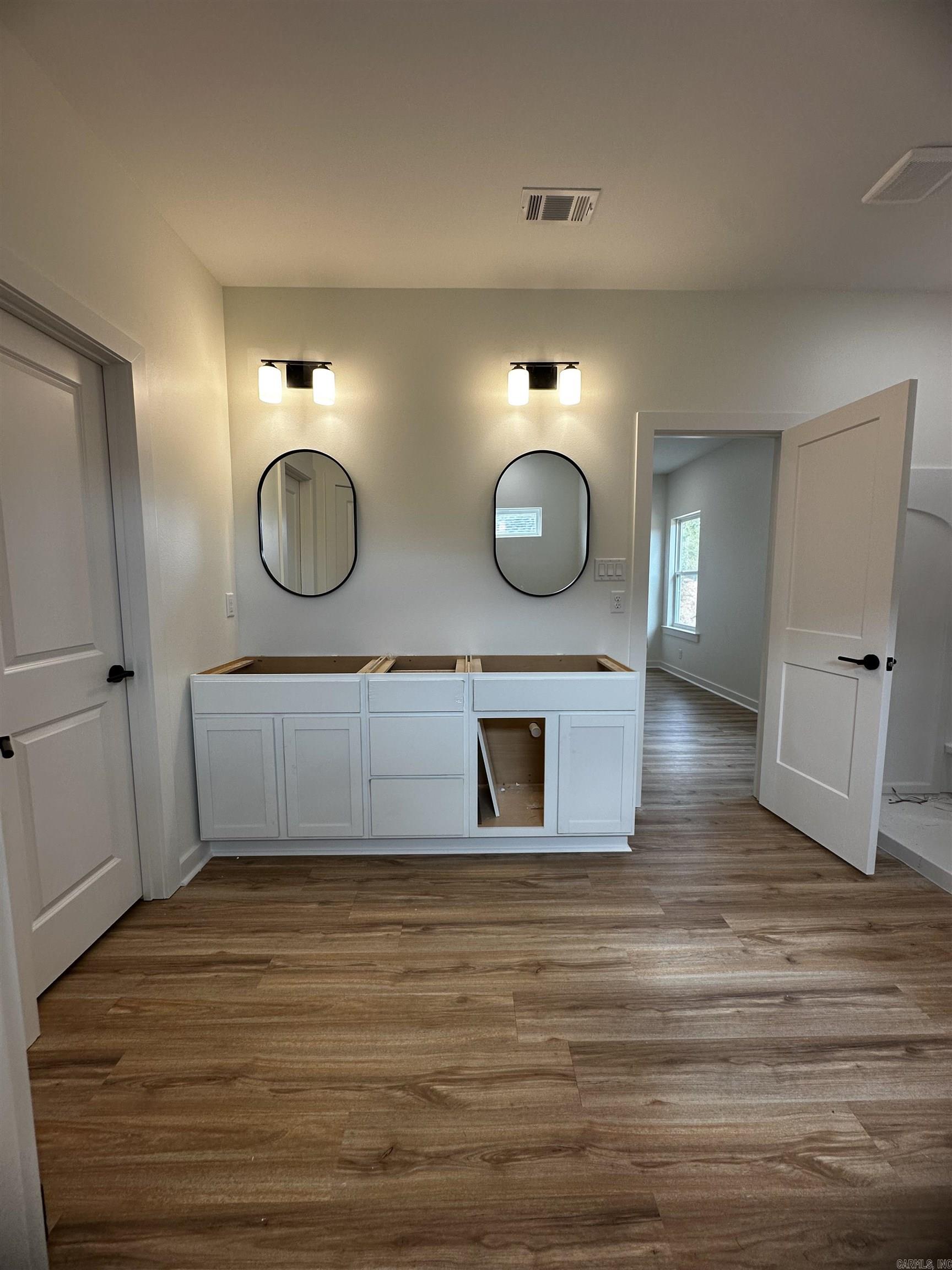 126 Everest Street Shannon Hills, AR 72002