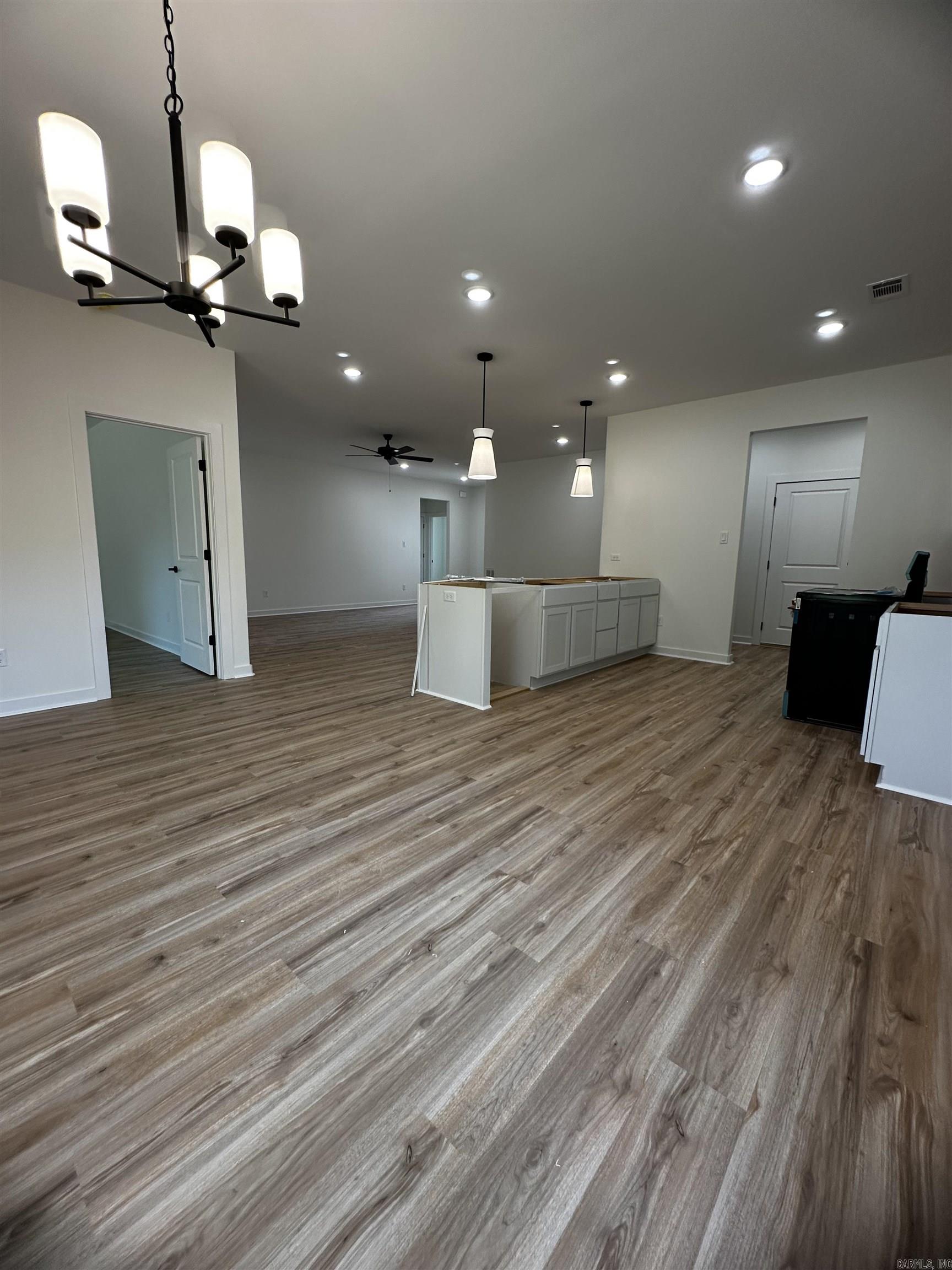126 Everest Street — photo 5