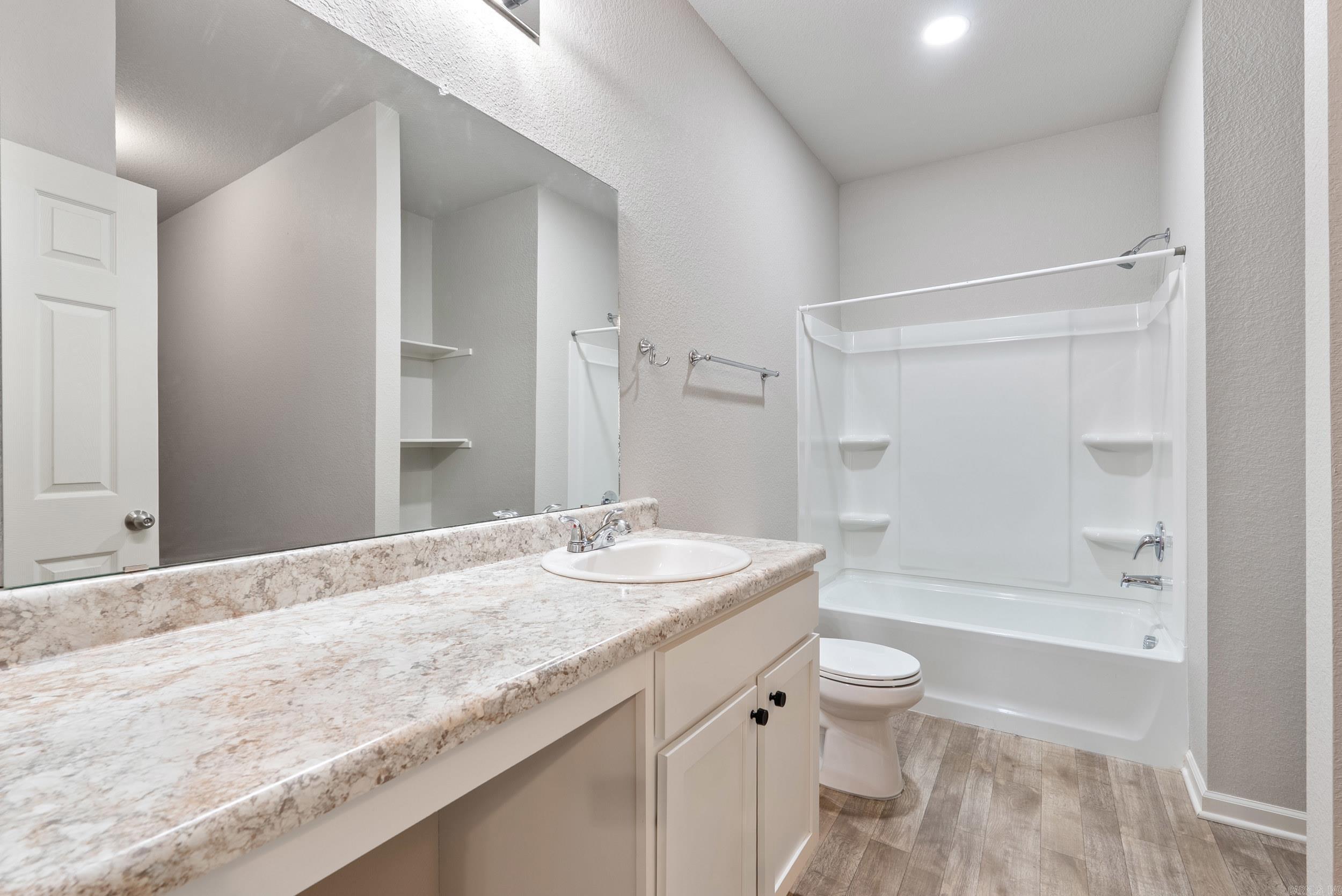2100 Mary Alice  Conway, AR