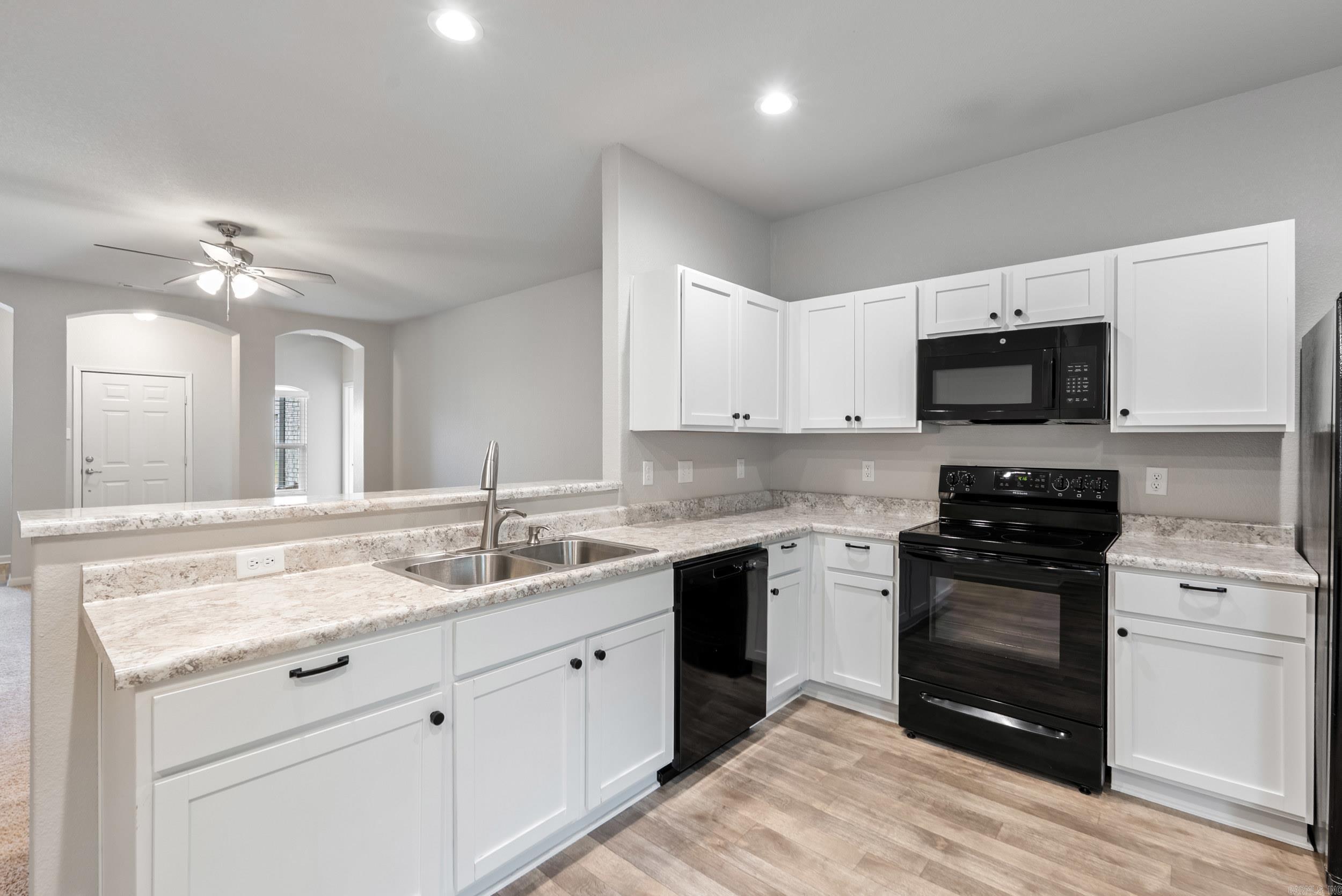 2100 Mary Alice  Conway, AR