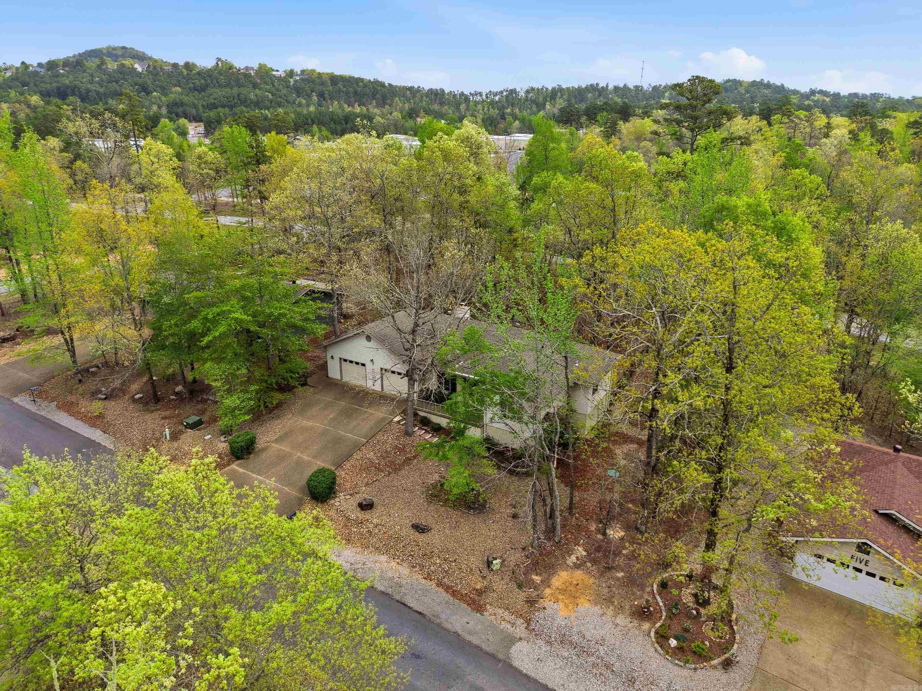 3 Encantado Way  Hot Springs Village, AR