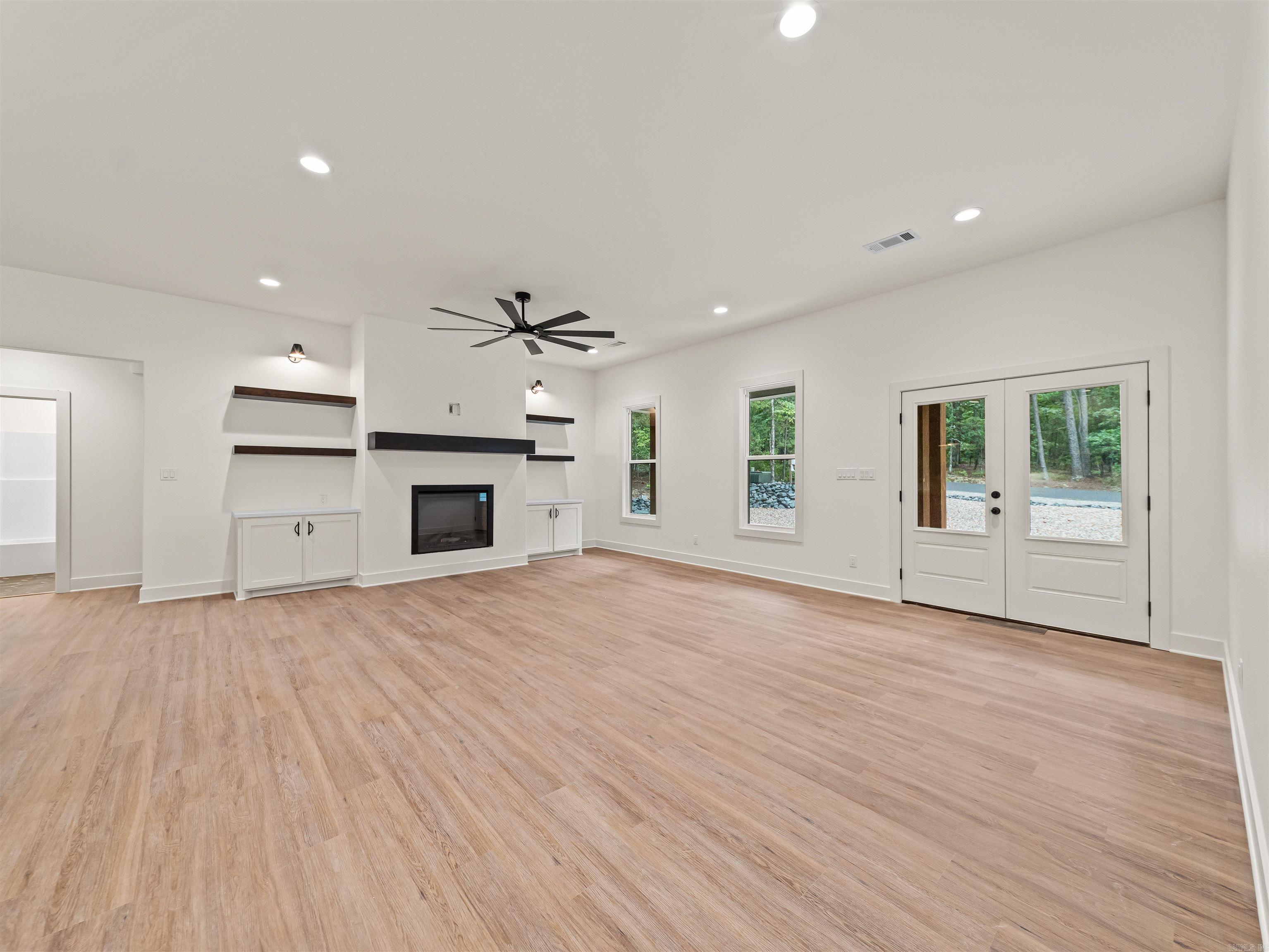 21 Alava  Hot Springs Village, AR