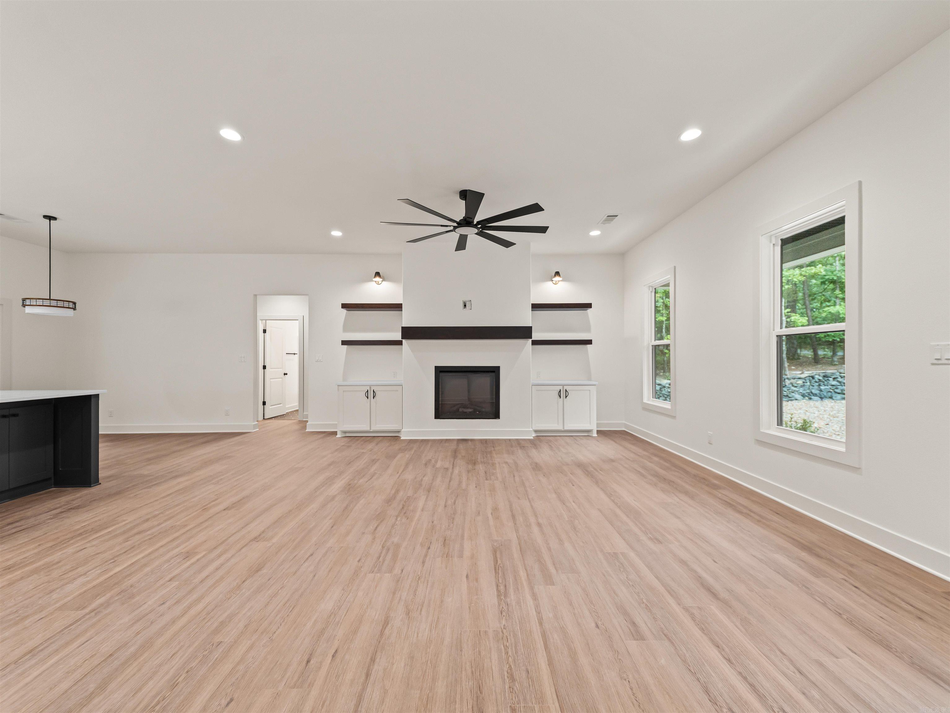 21 Alava  Hot Springs Village, AR
