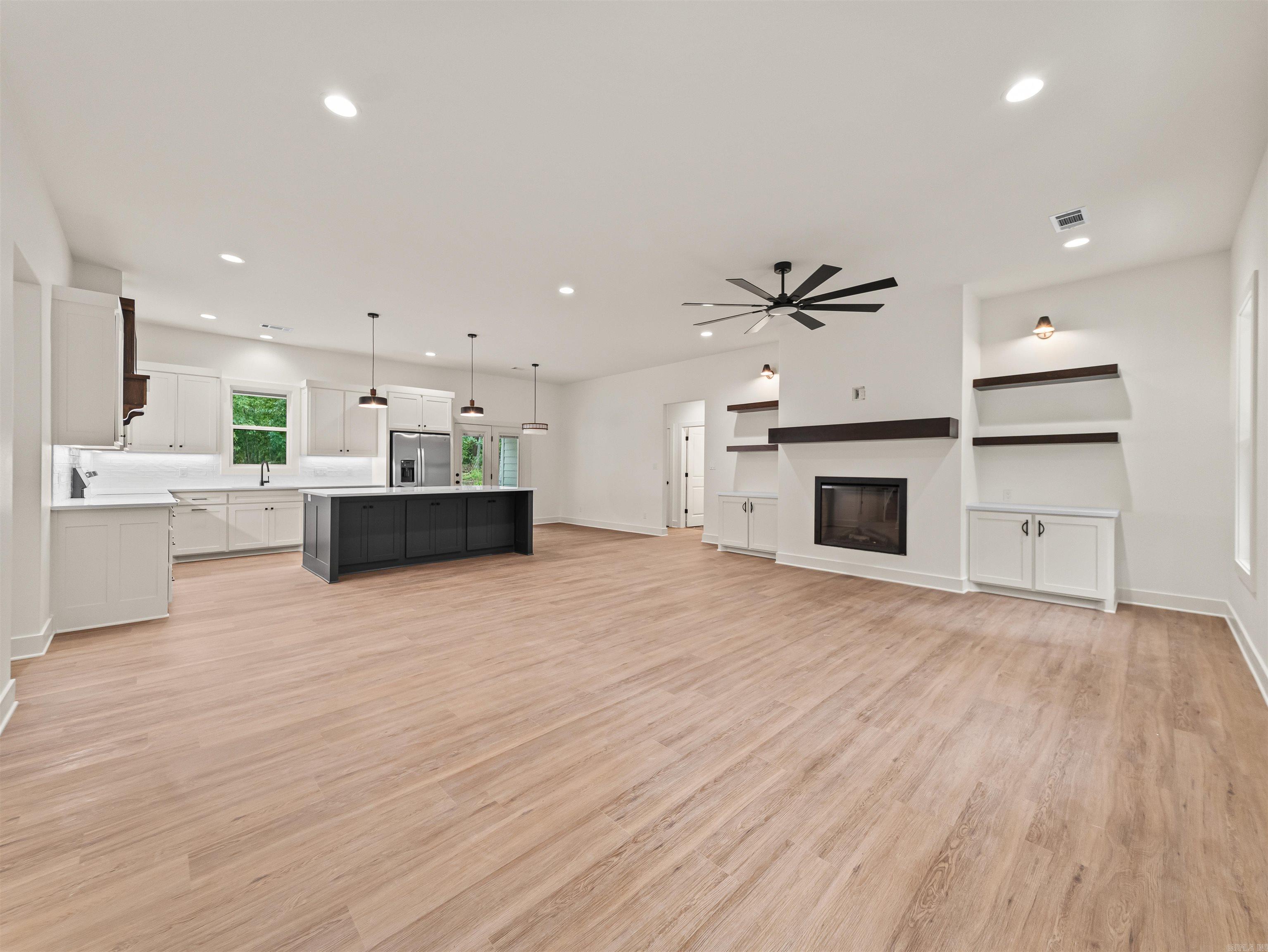 21 Alava  Hot Springs Village, AR