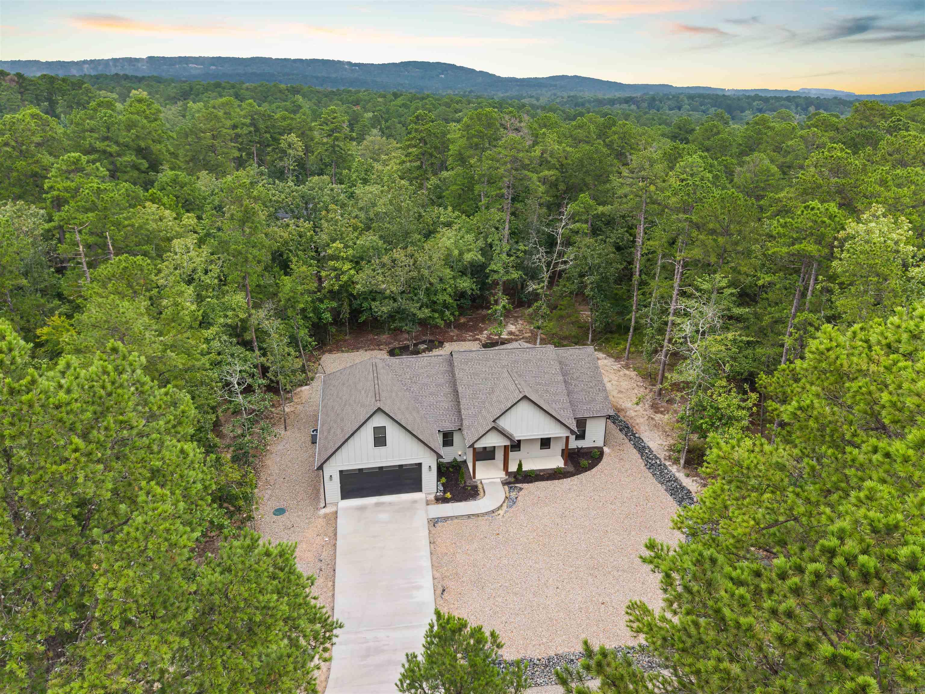 21 Alava  Hot Springs Village, AR