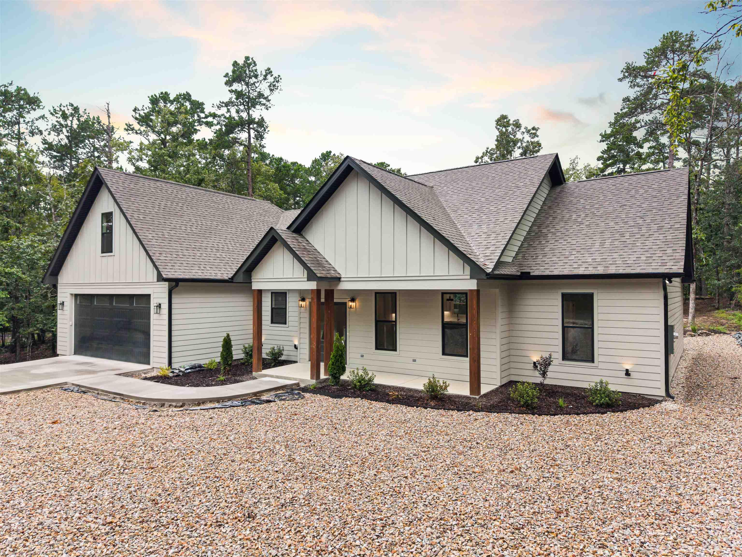 21 Alava  Hot Springs Village, AR