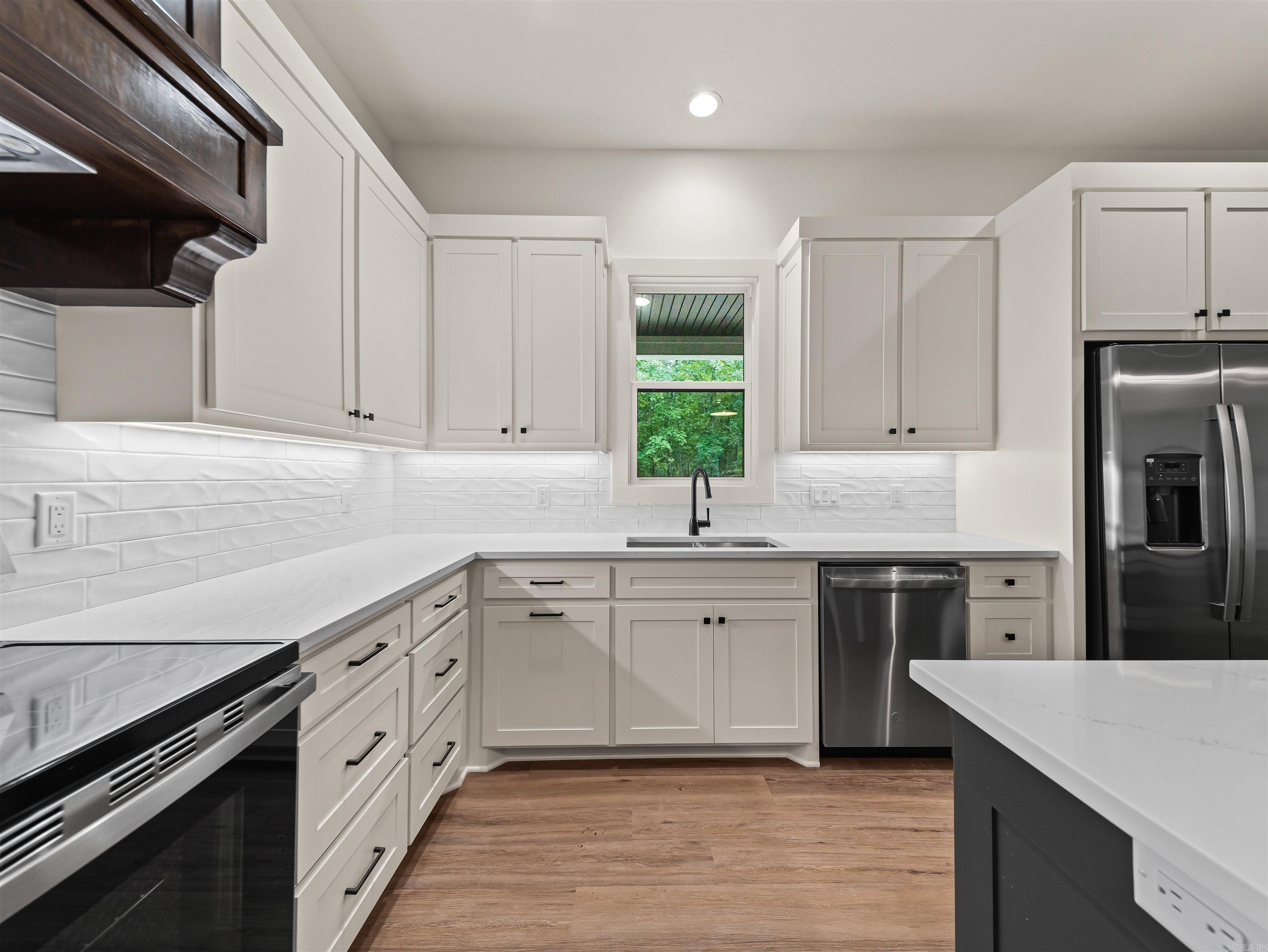 21 Alava  Hot Springs Village, AR