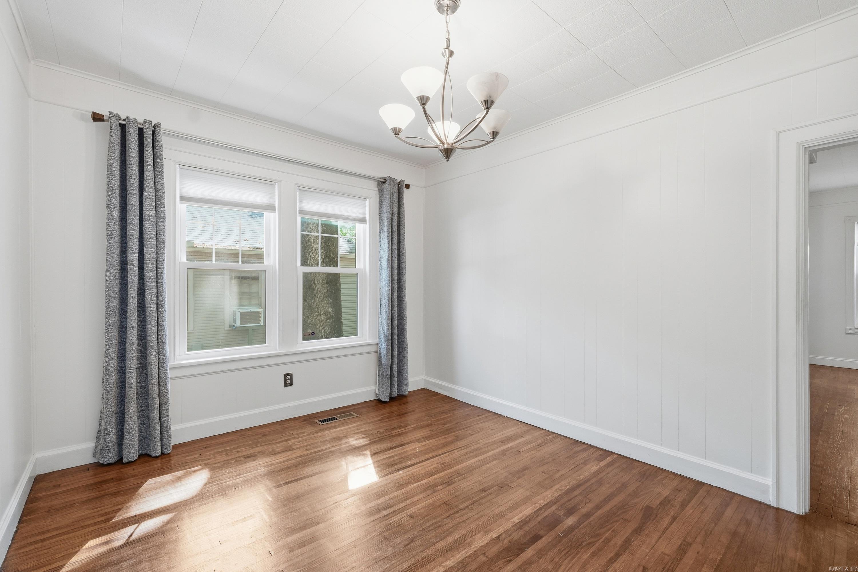 5117 Cantrell  Little Rock, AR