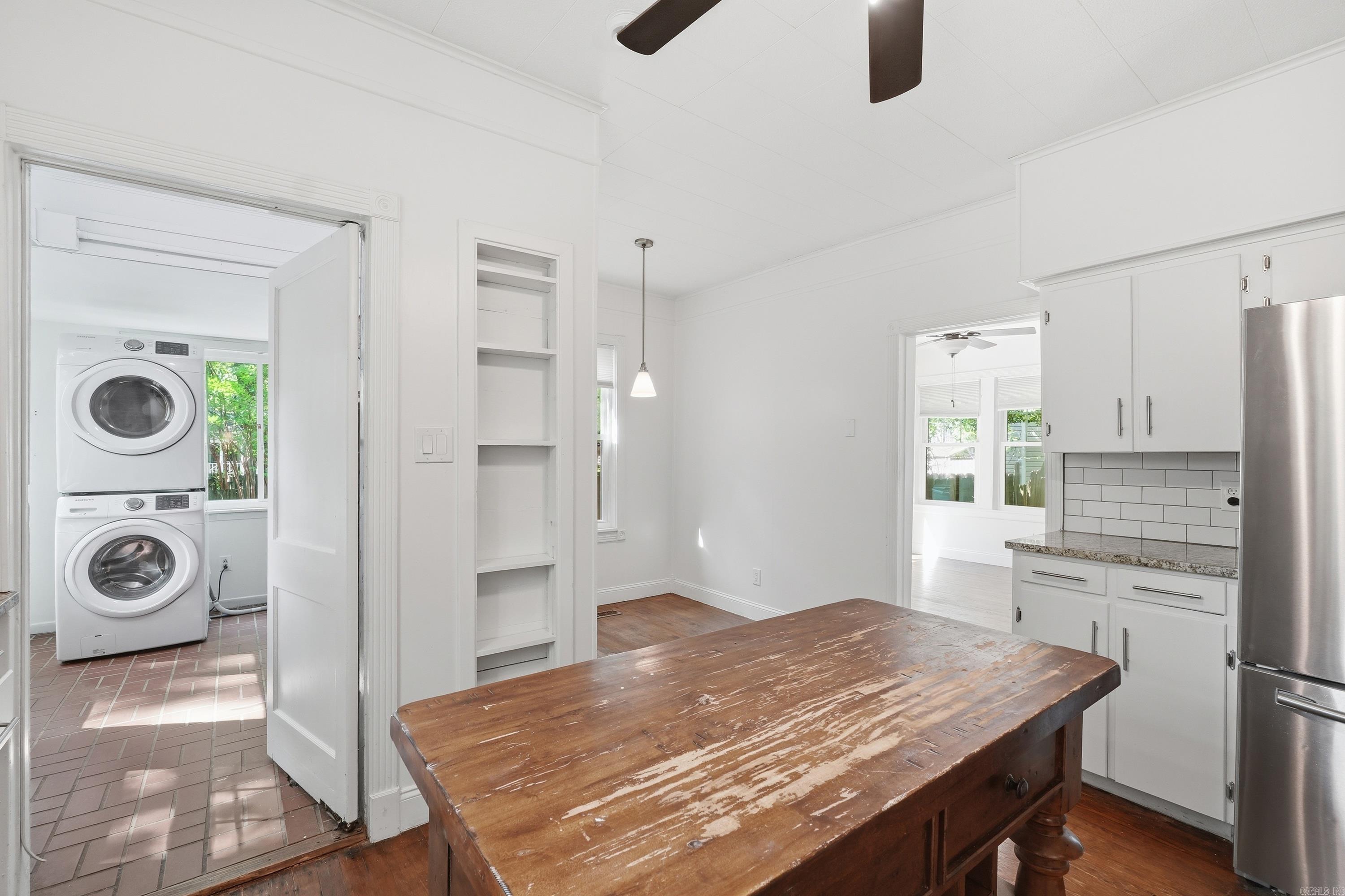 5117 Cantrell  Little Rock, AR