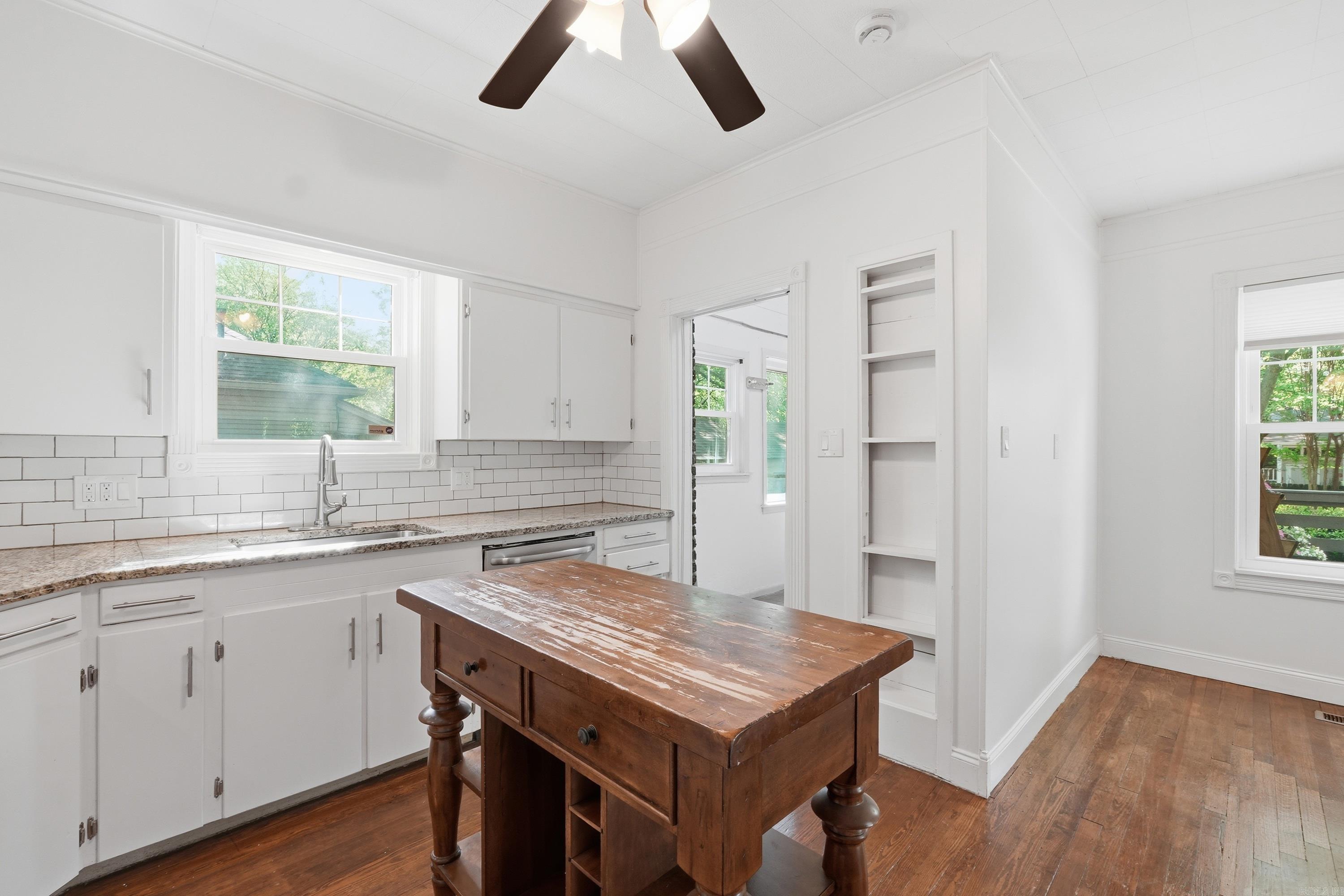 5117 Cantrell  Little Rock, AR