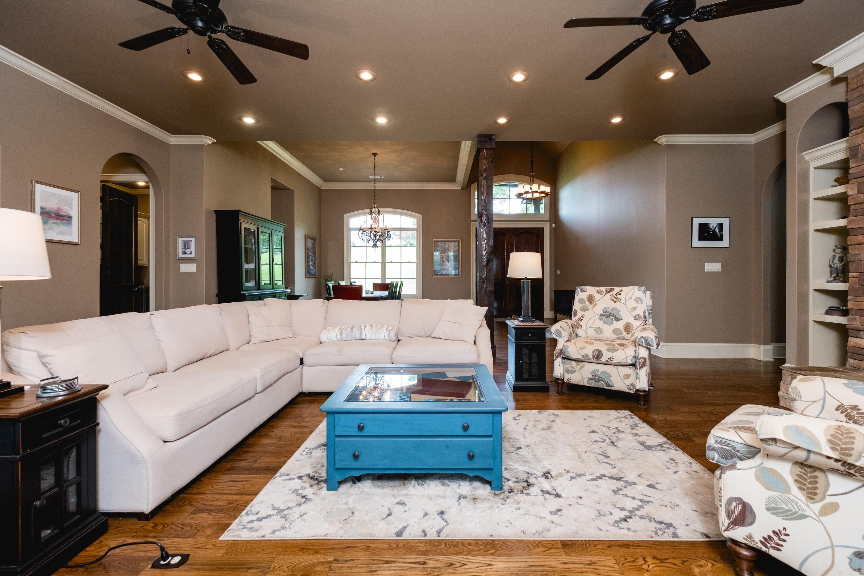 21201 Valley View  Roland, AR