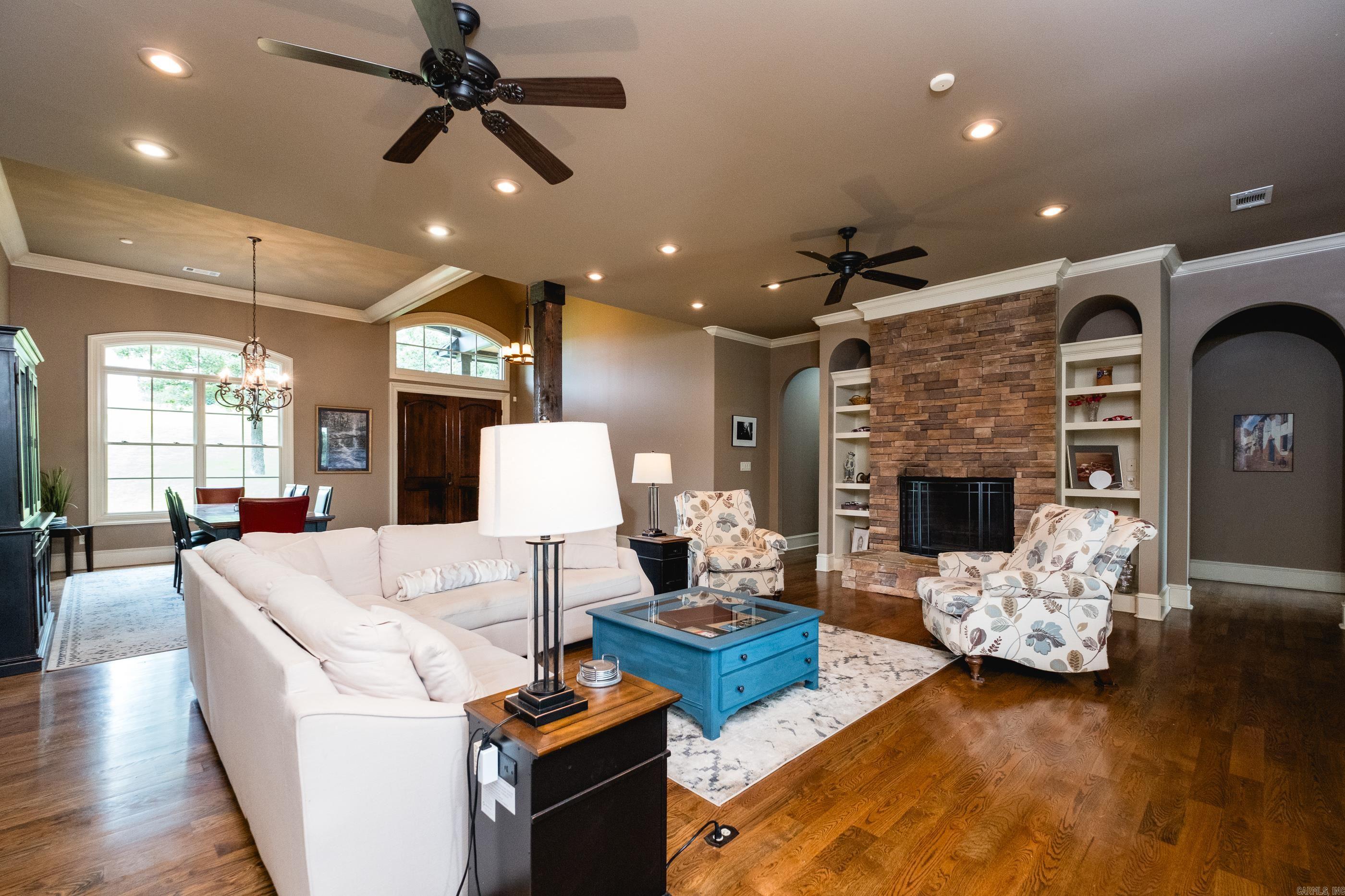 21201 Valley View  Roland, AR