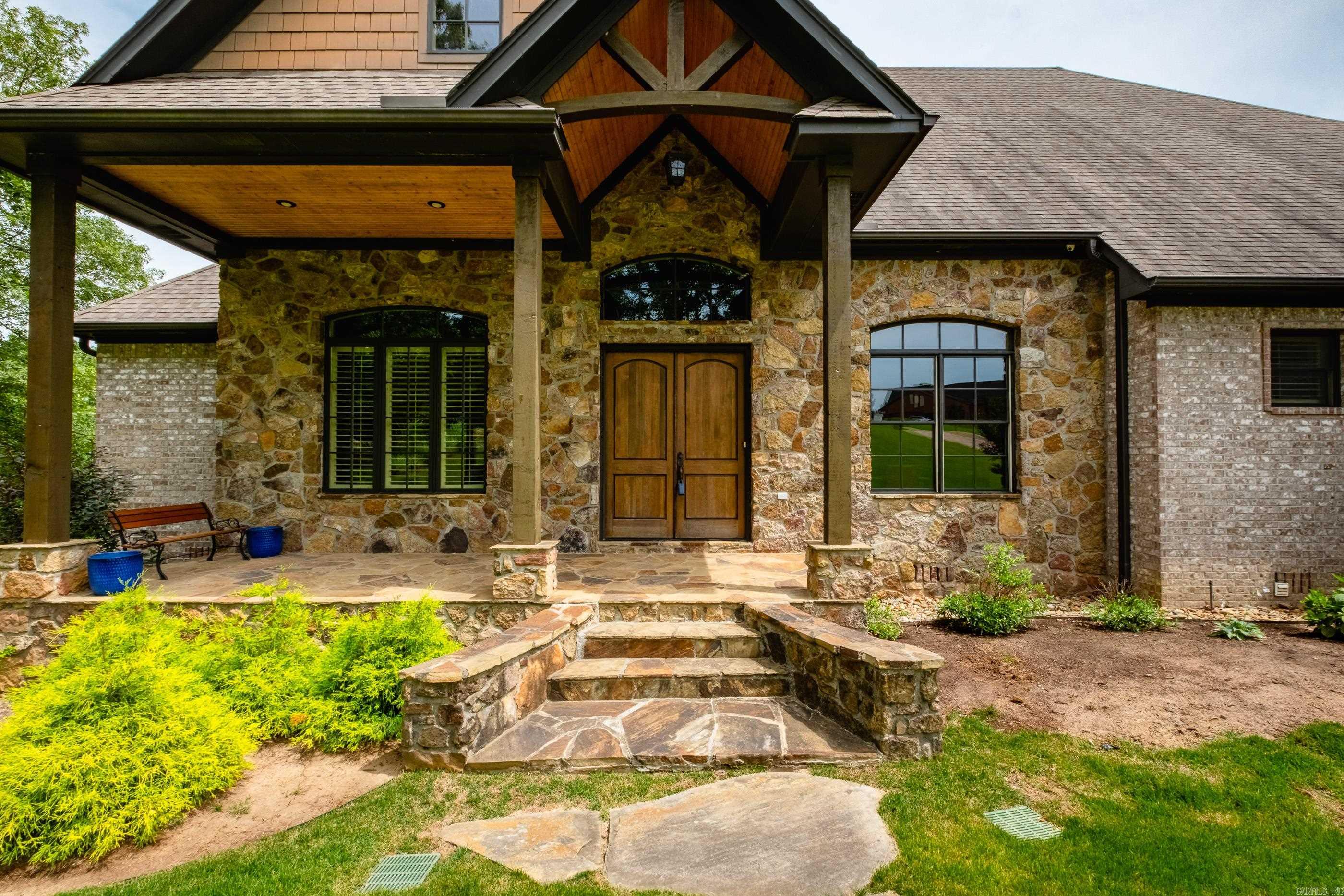 21201 Valley View  Roland, AR