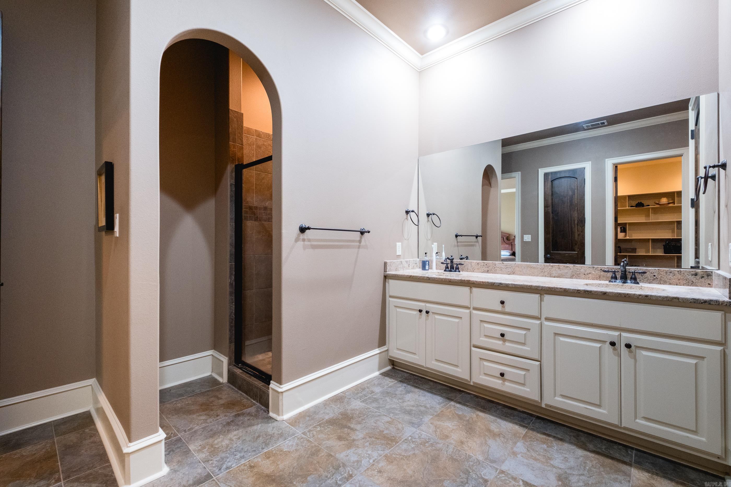 21201 Valley View  Roland, AR