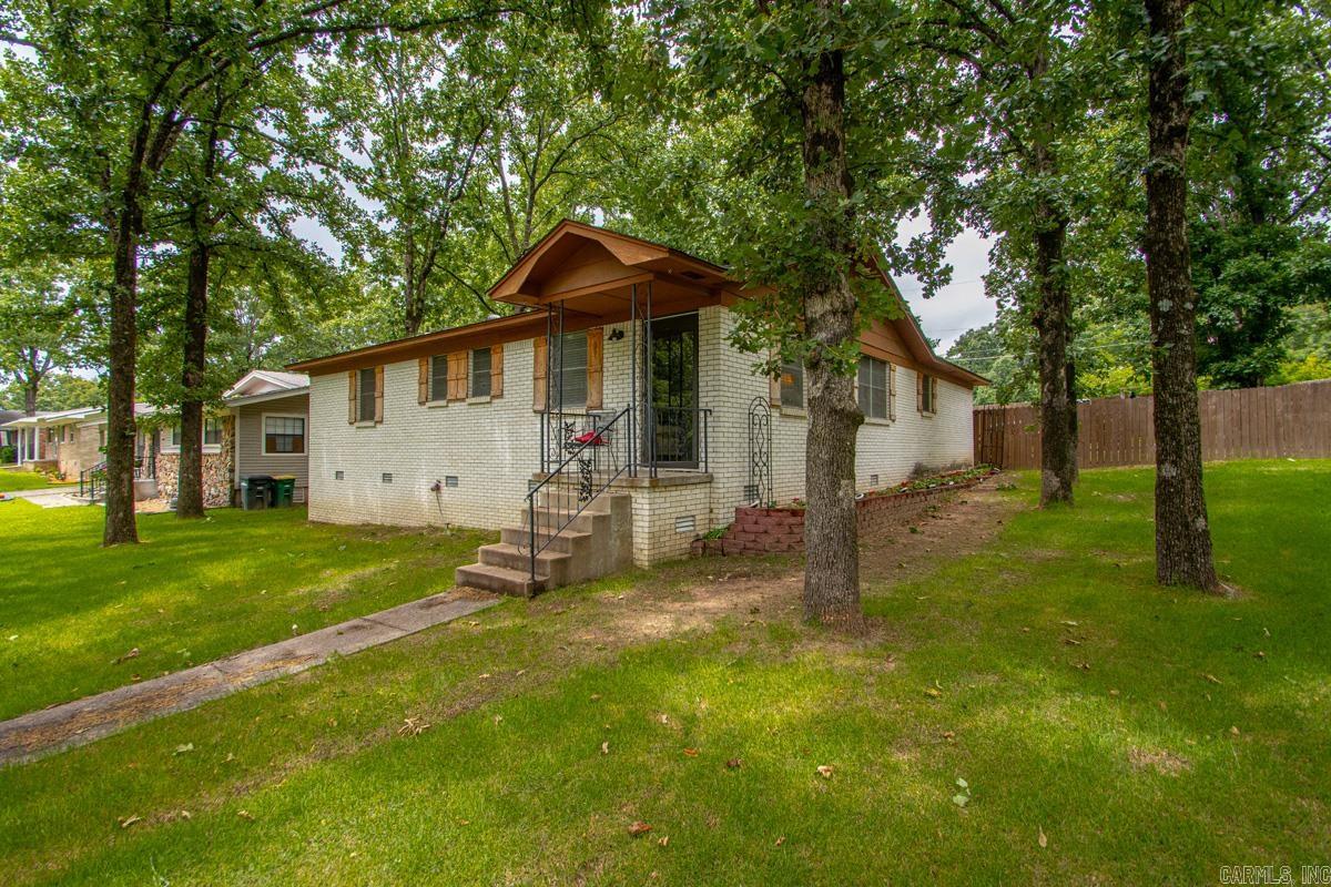 8909 Holiday Dr  Sherwood, AR