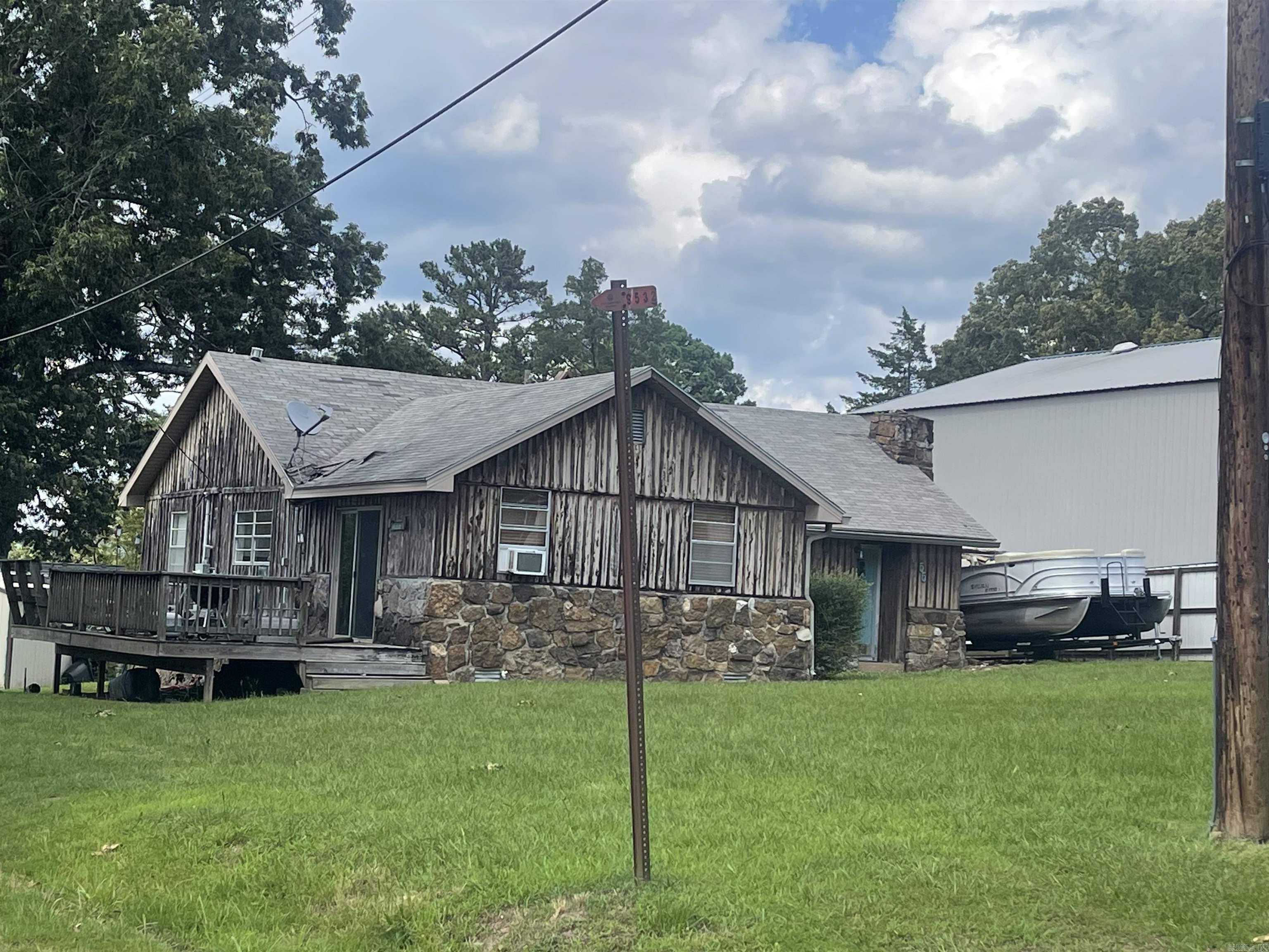 55 Hickory St.  Higden, AR