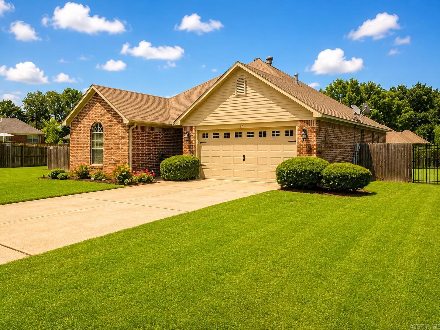 12  Sarah  Greenbrier, AR