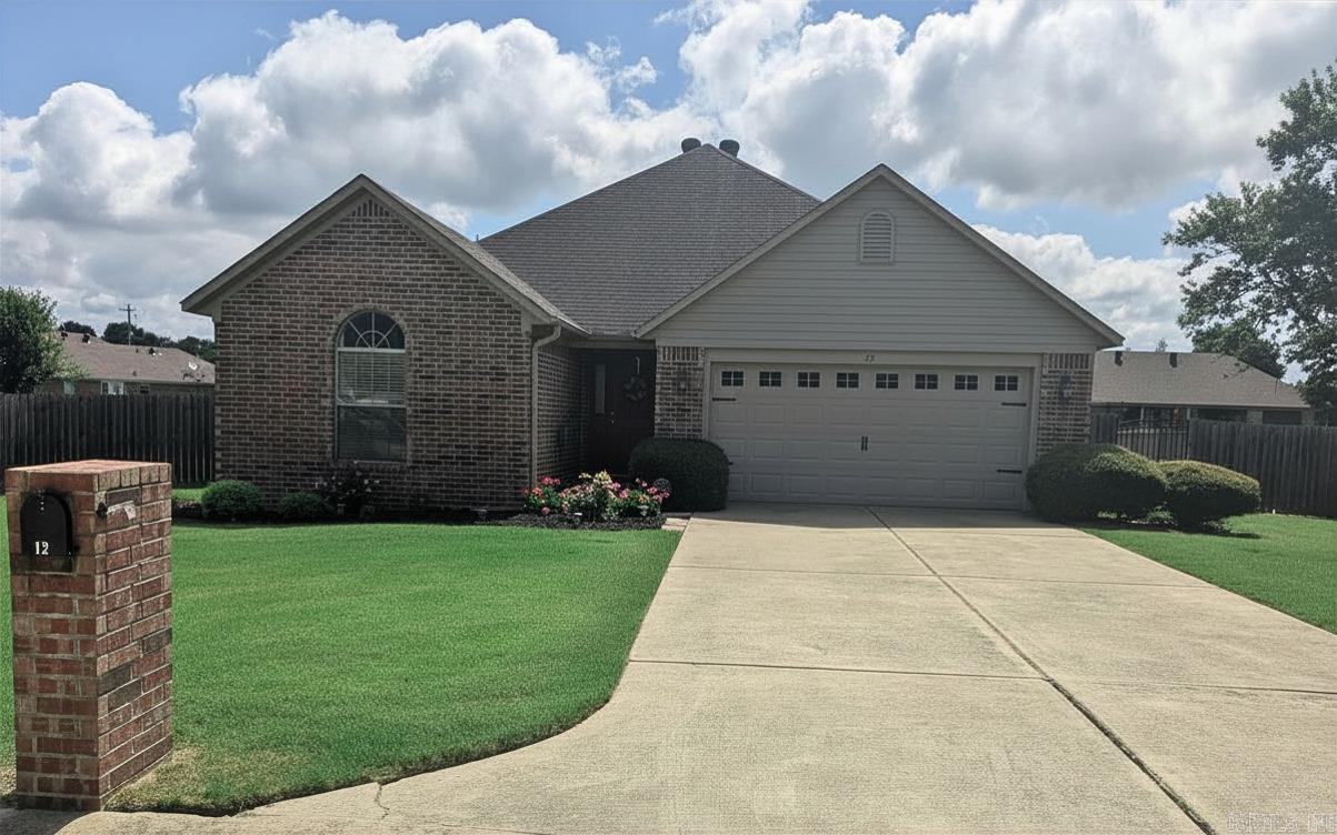 12 Sarah  Greenbrier, AR